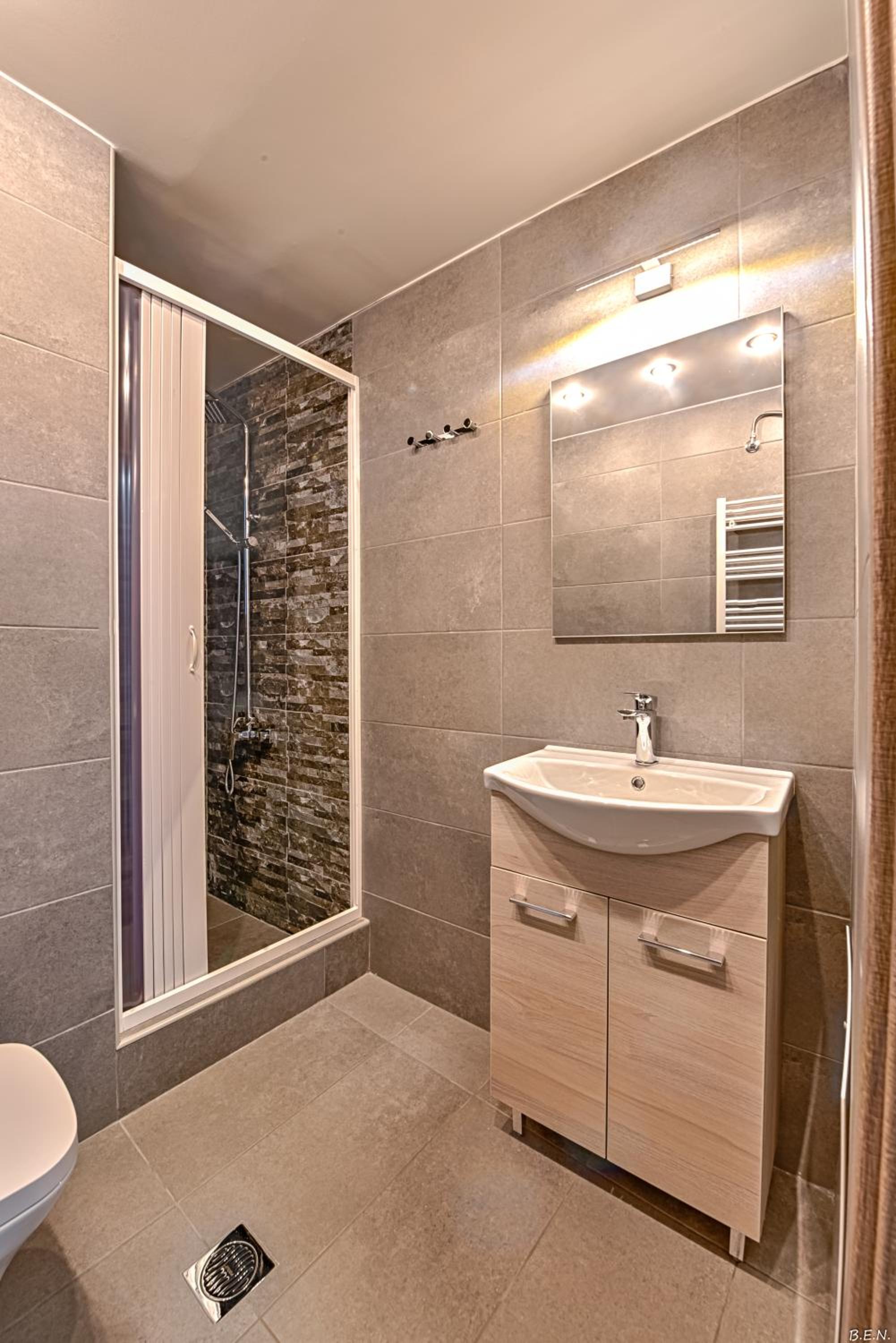 One-Bedroom Apartment - Photo 14