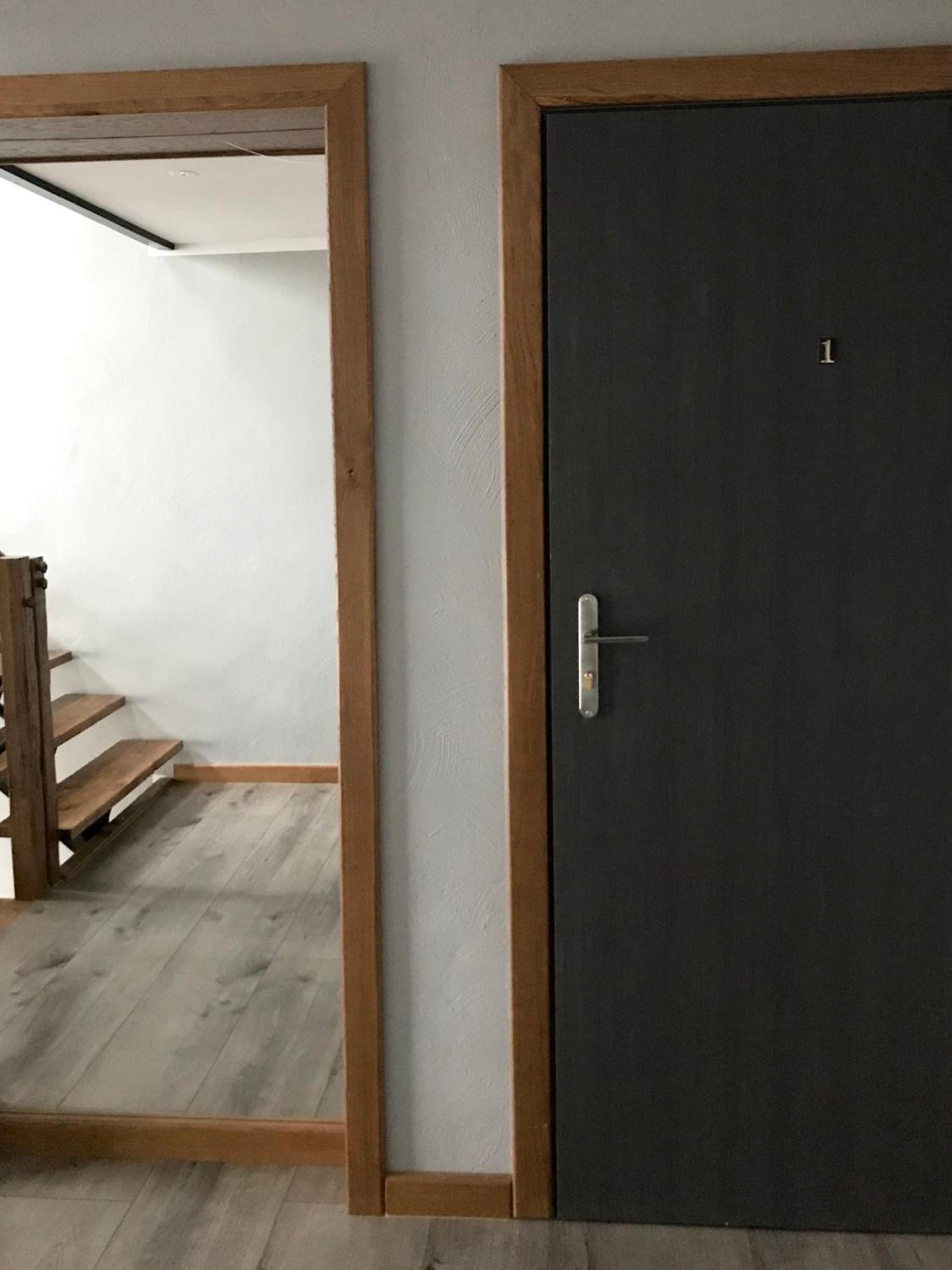 Apartment photo 2