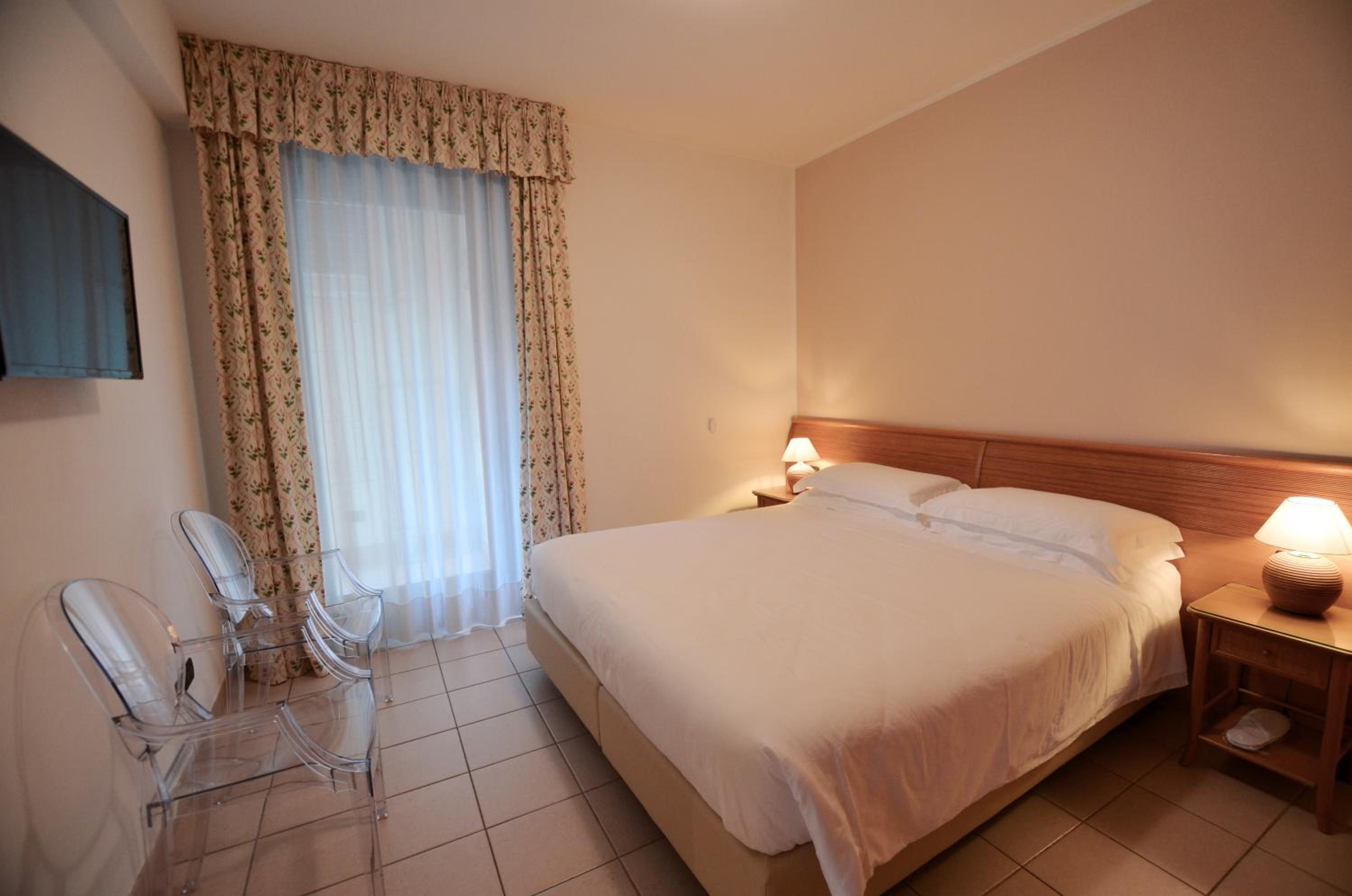 Superior Three-Bedroom Apartment with 2 Bathrooms photo 3