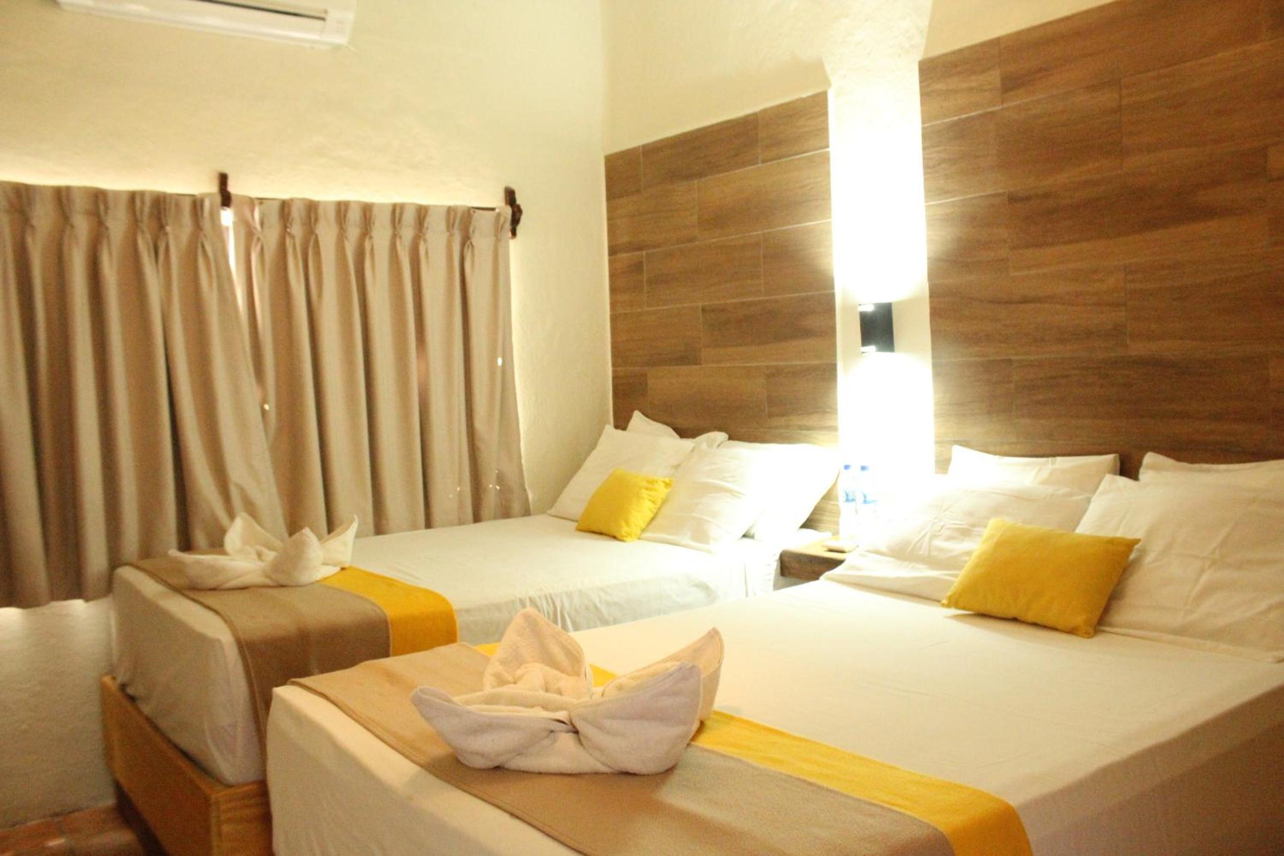 Standard Queen Room with Two Queen Beds