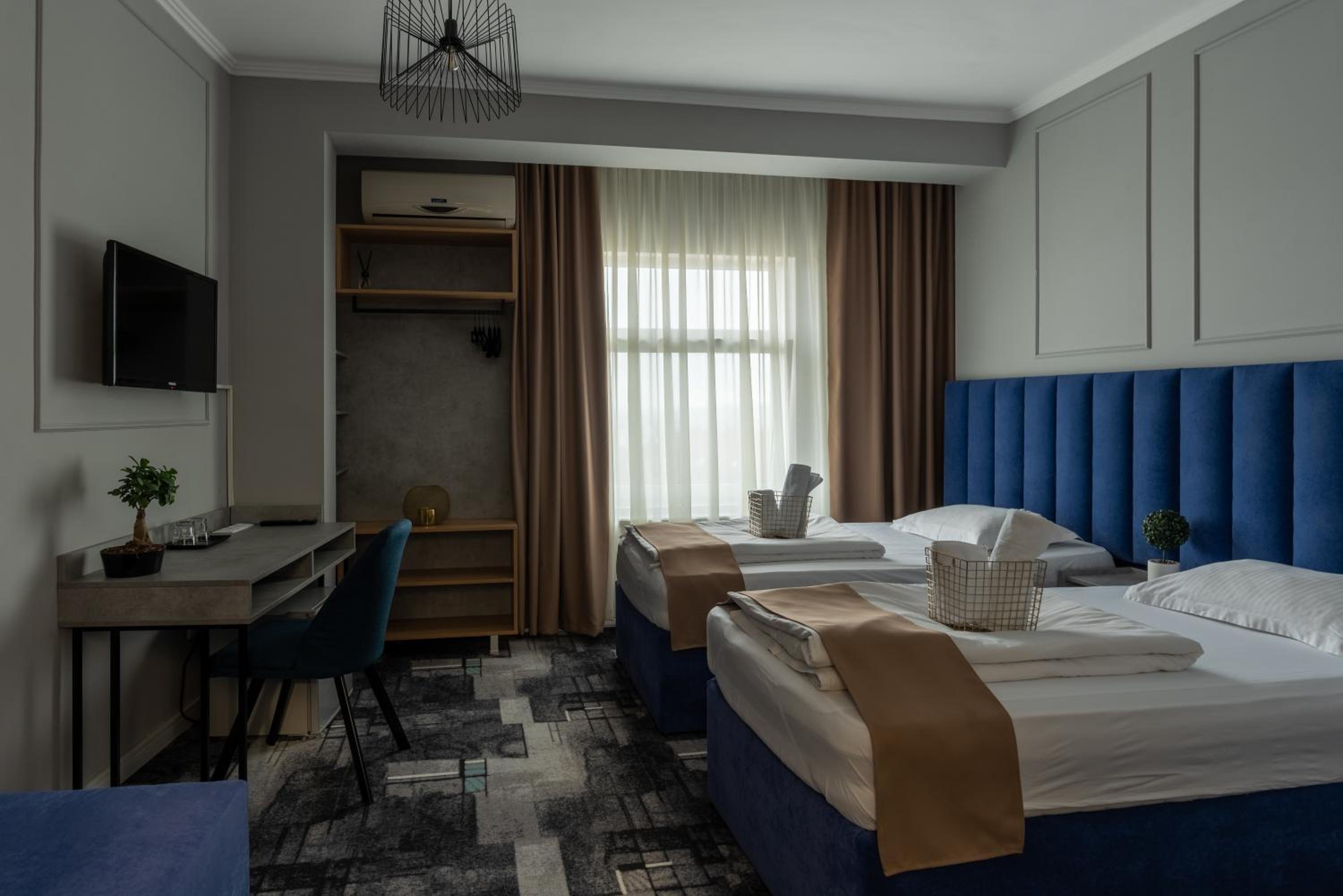 Deluxe Double or Twin Room - Photo 1