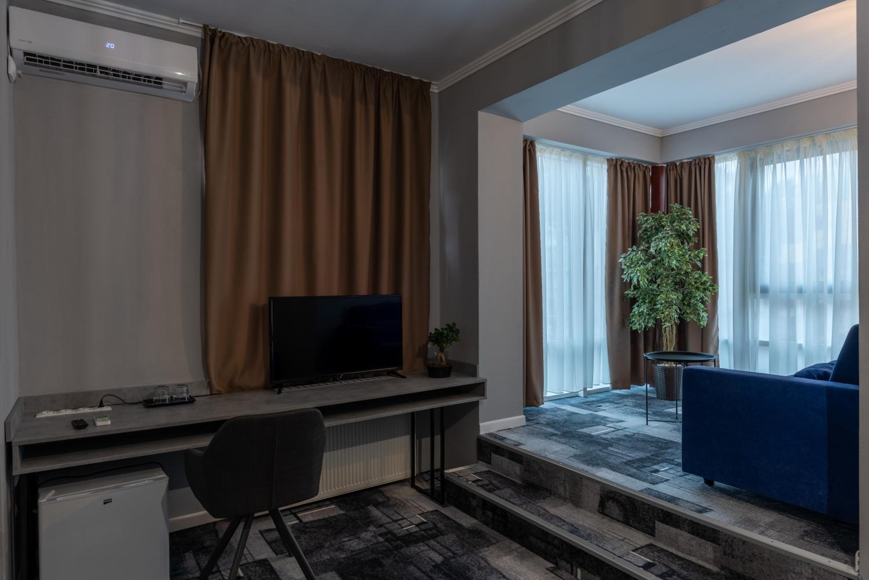 Family Junior Suite - Photo 12