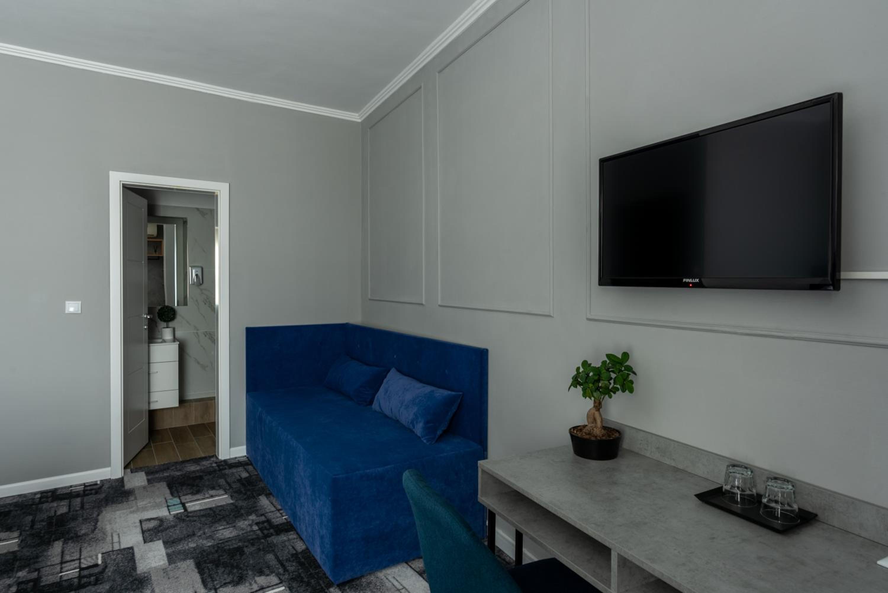Deluxe Double or Twin Room - Photo 2