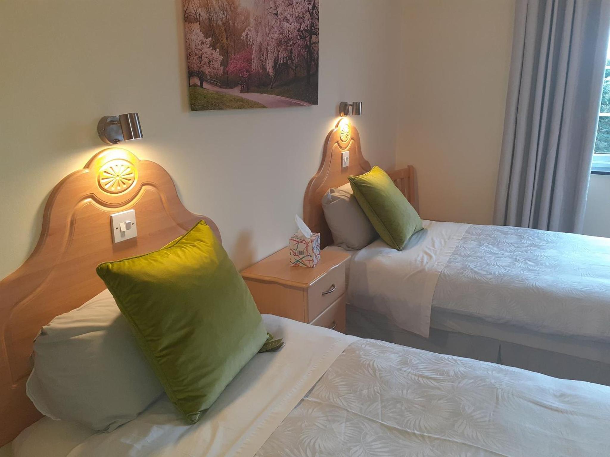 Deluxe Twin Room - Photo 2