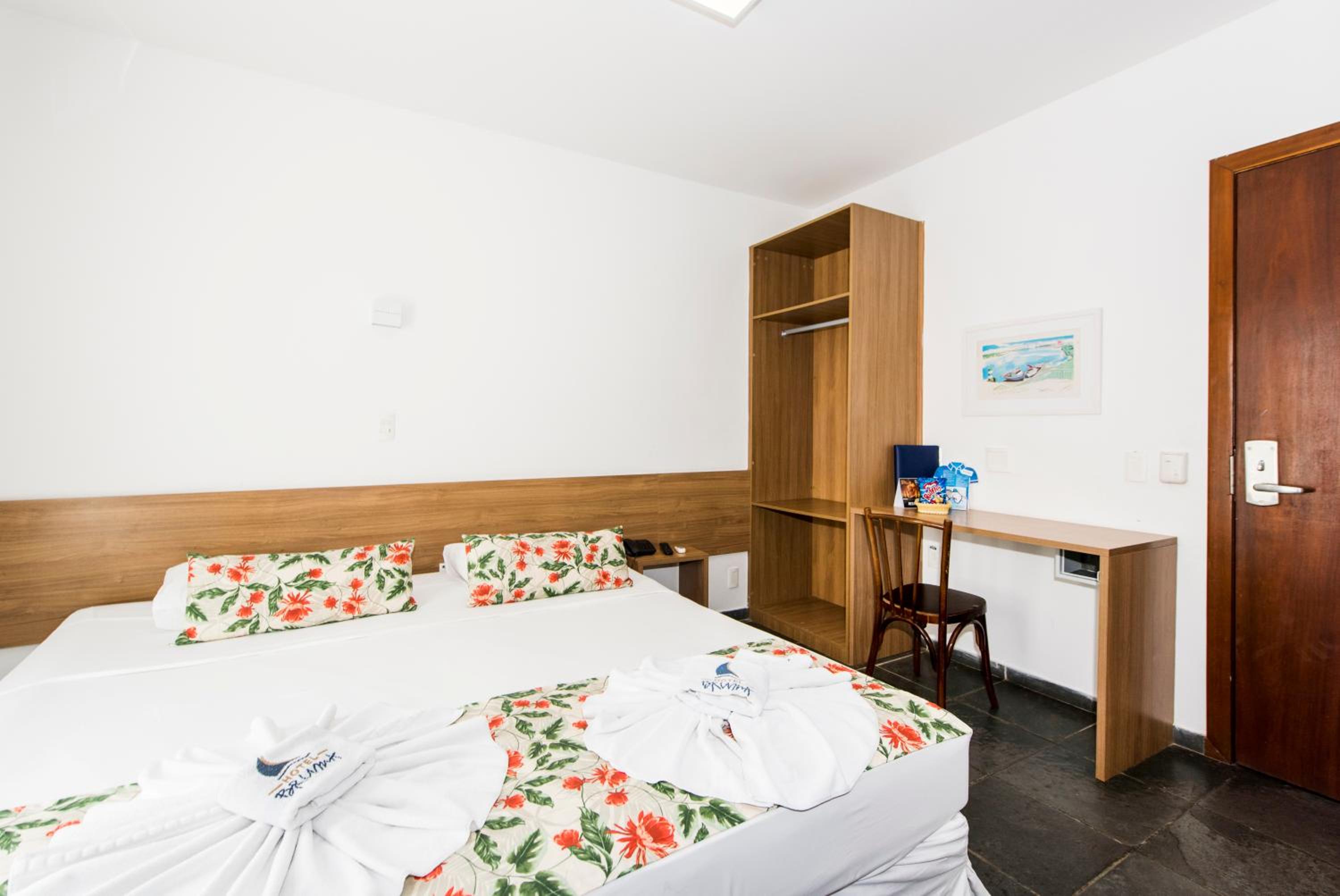 Standard Double or Twin Room - Photo 6