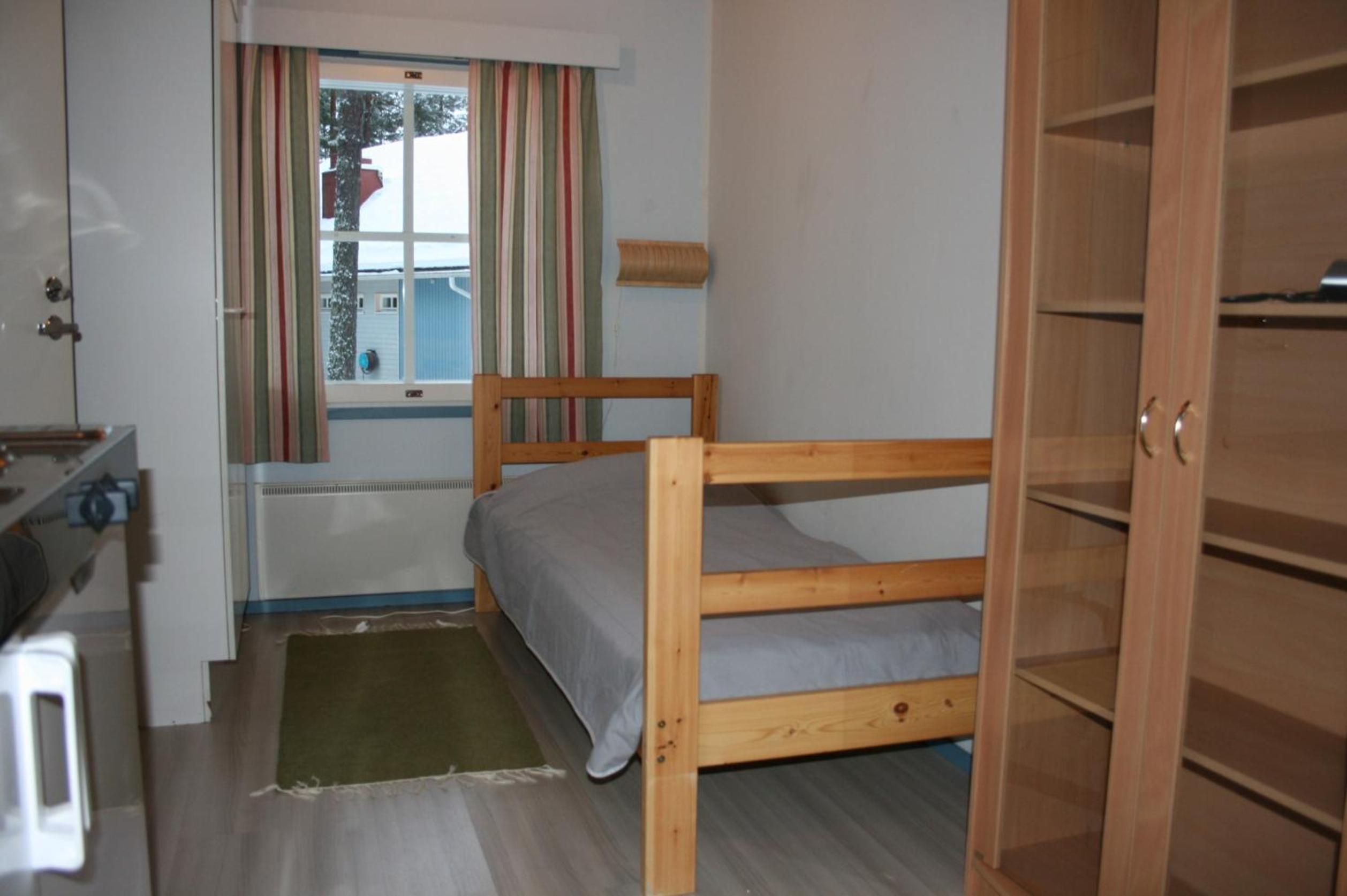 Twin Room - Photo 3