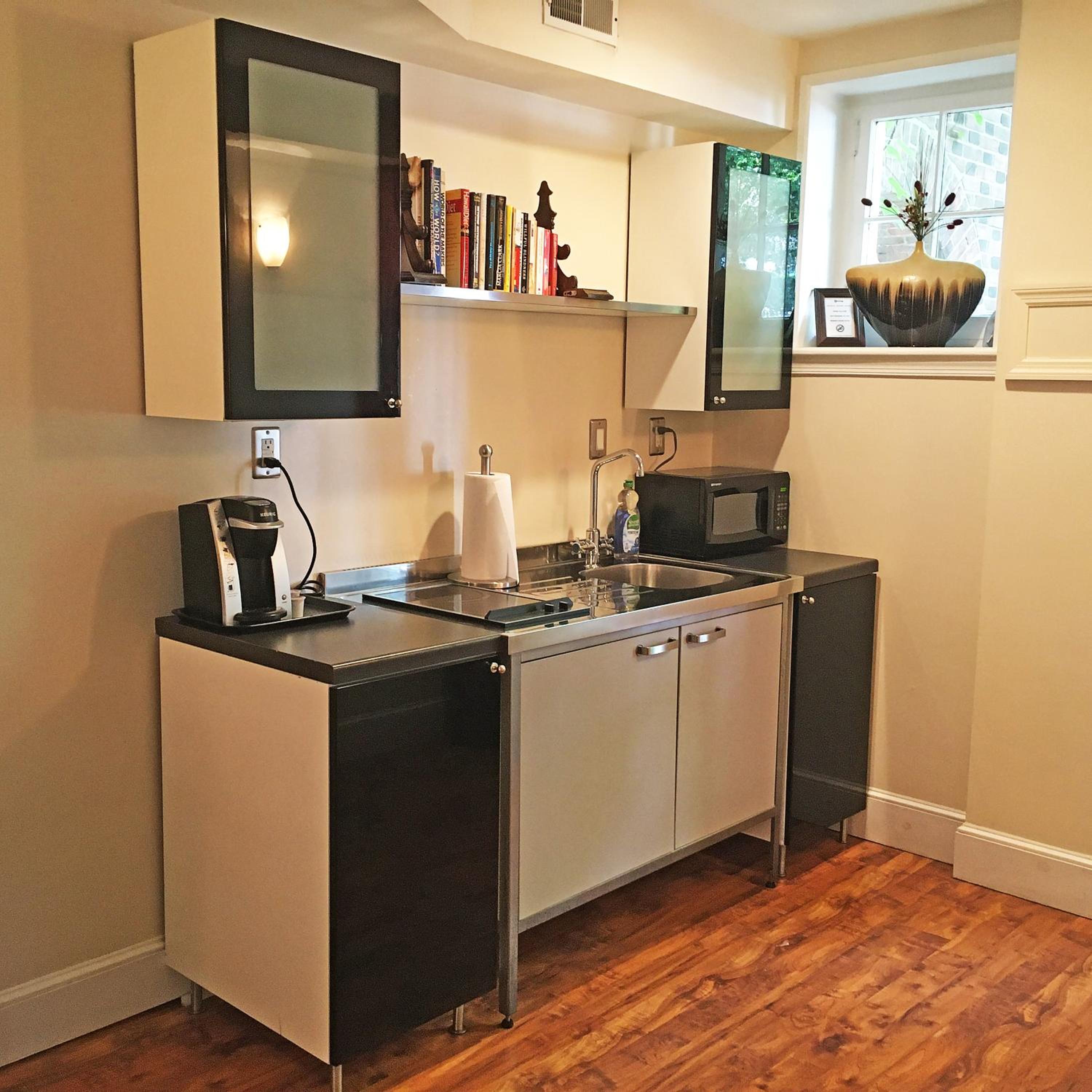 Large Extended Suites.. Room 101.  - Photo 3