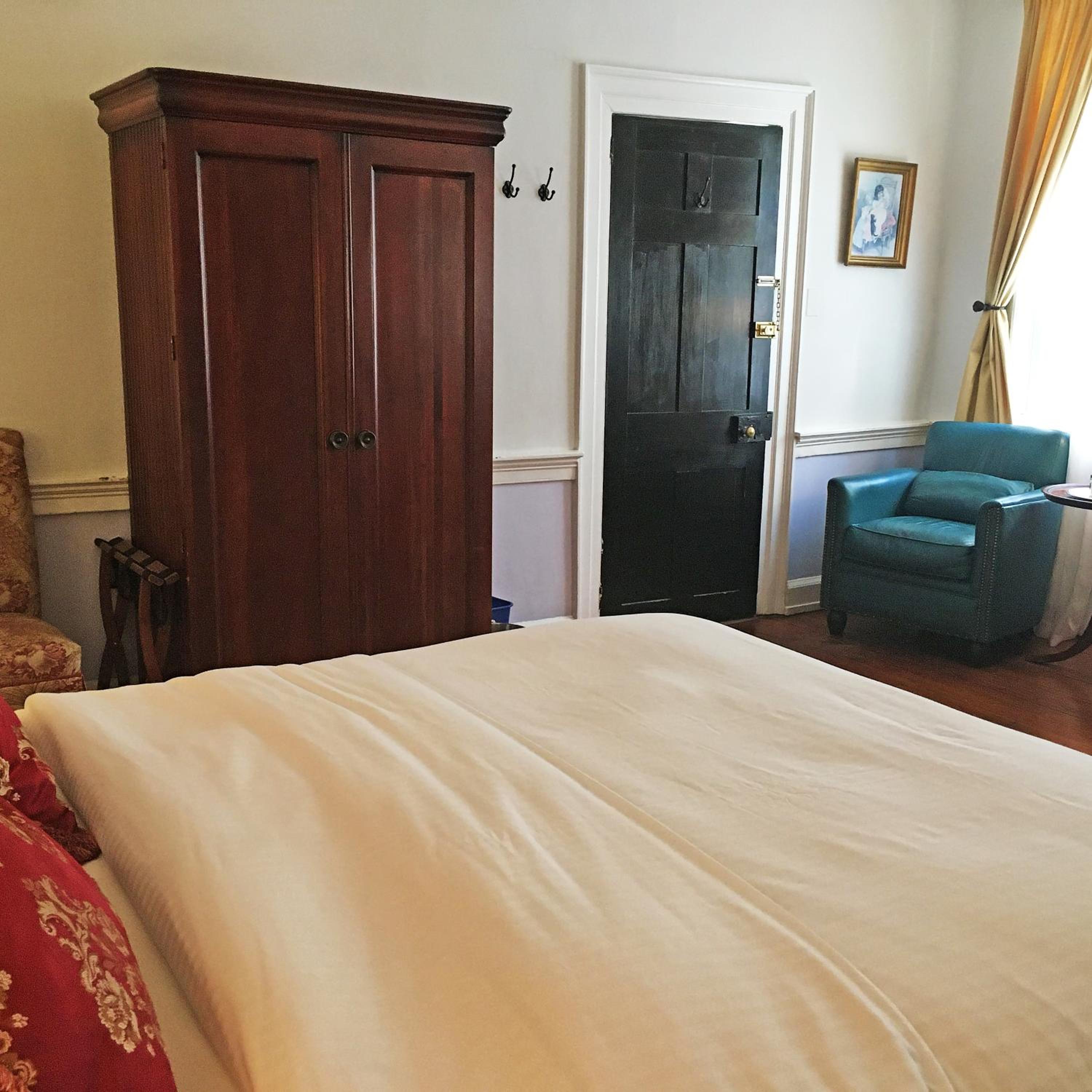 Luxury Room 202 Main House - Photo 2