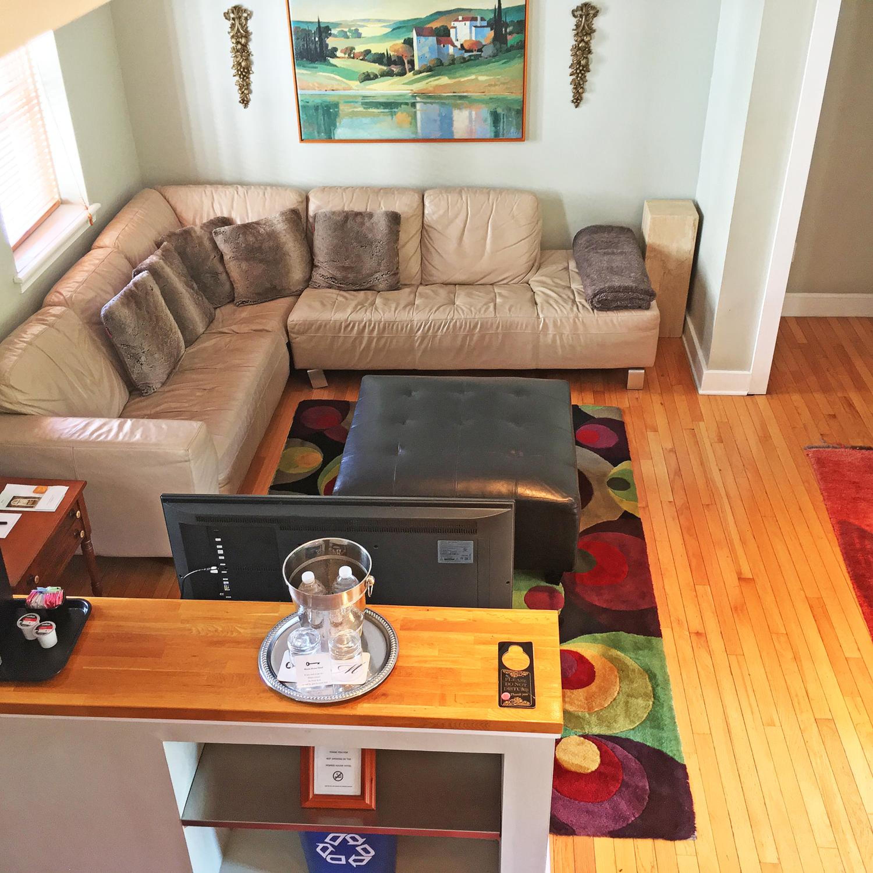 Apartment with Garden View thumbnail 6