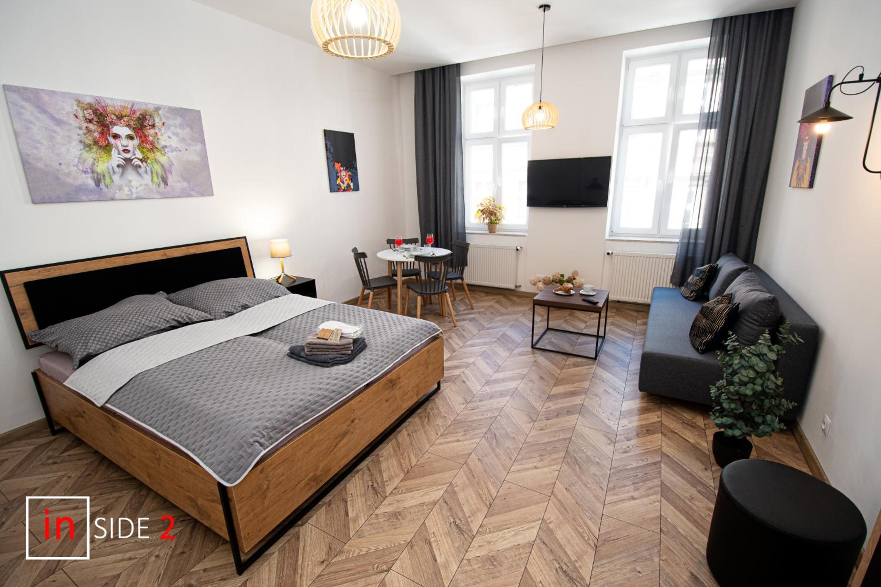Apartment photo 2