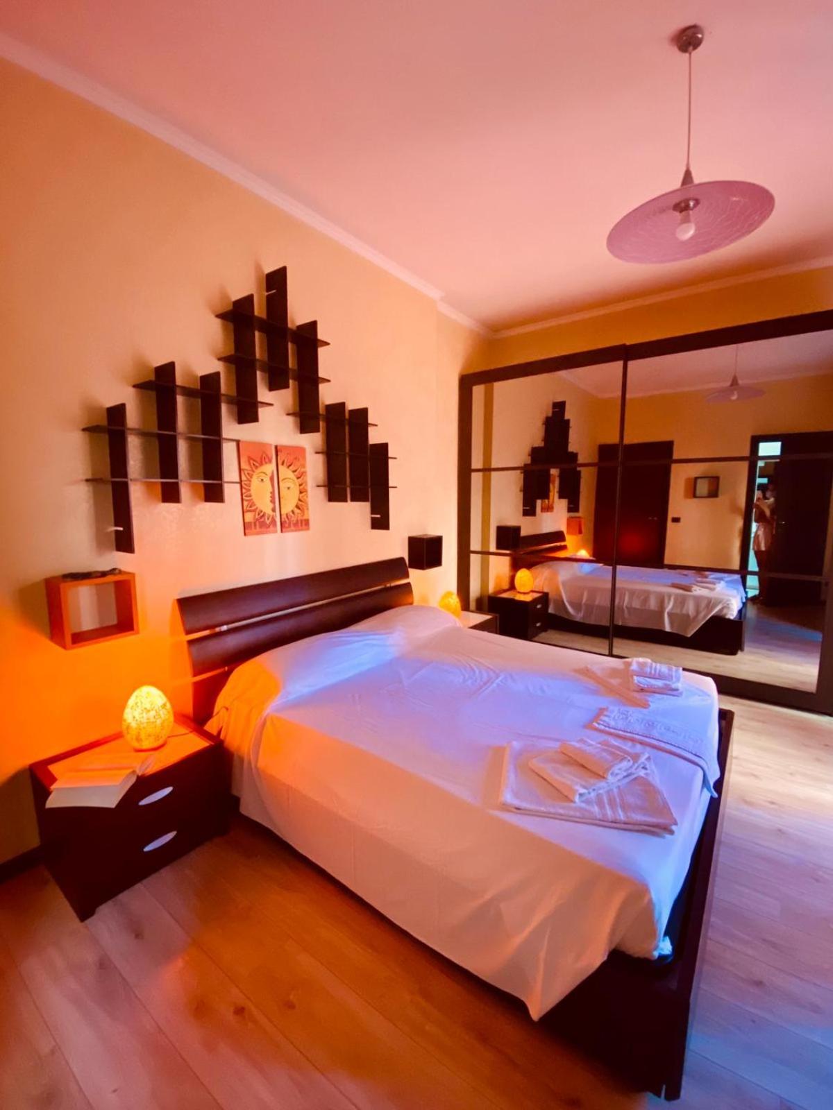 One-Bedroom Apartment - Photo 1