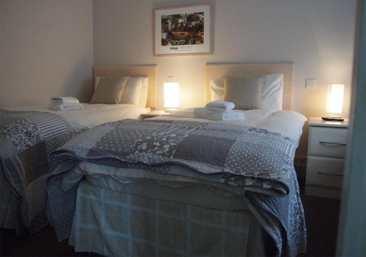 Double or Twin Room with Private Bathroom - Photo 5
