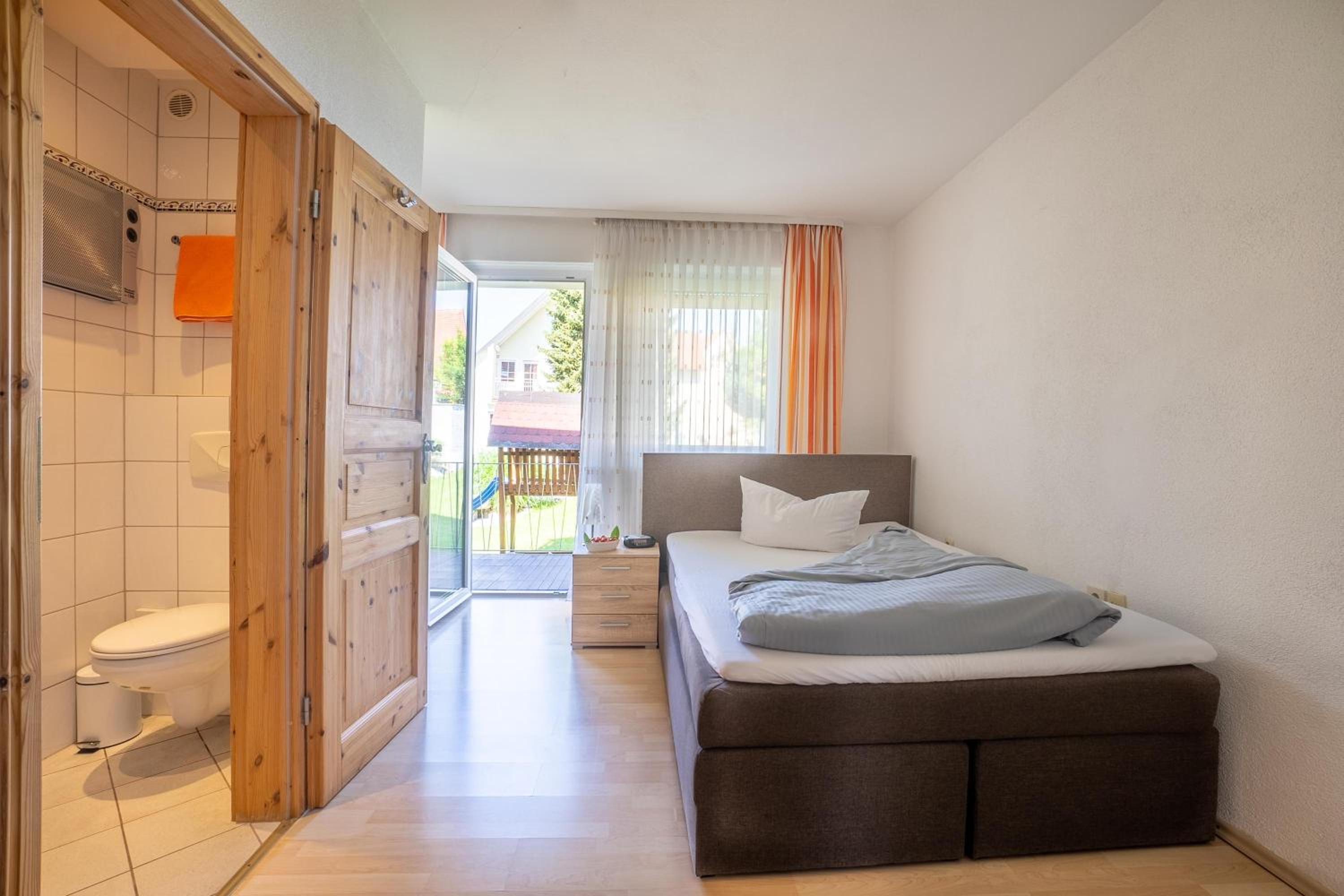 Single Room photo 2