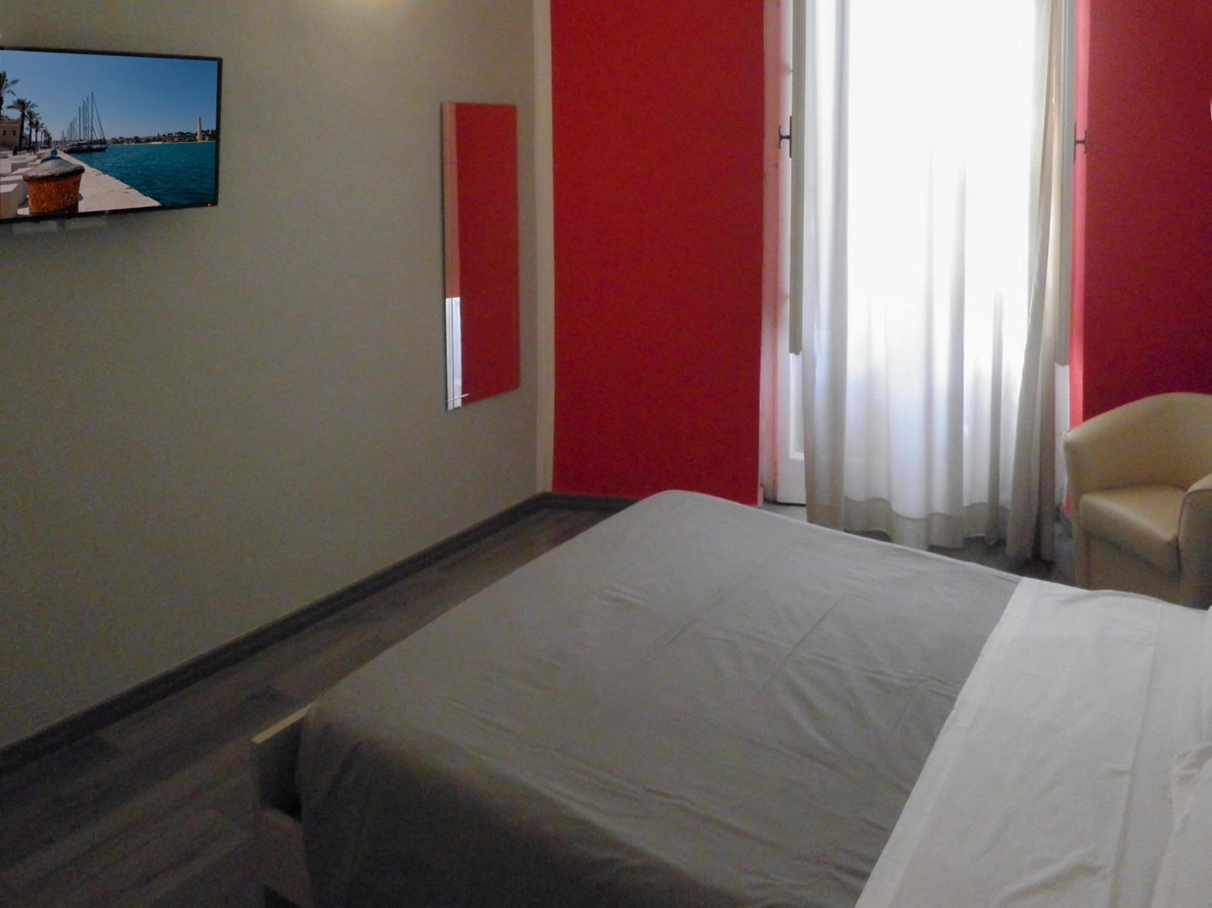 Deluxe Double Room - Photo 4