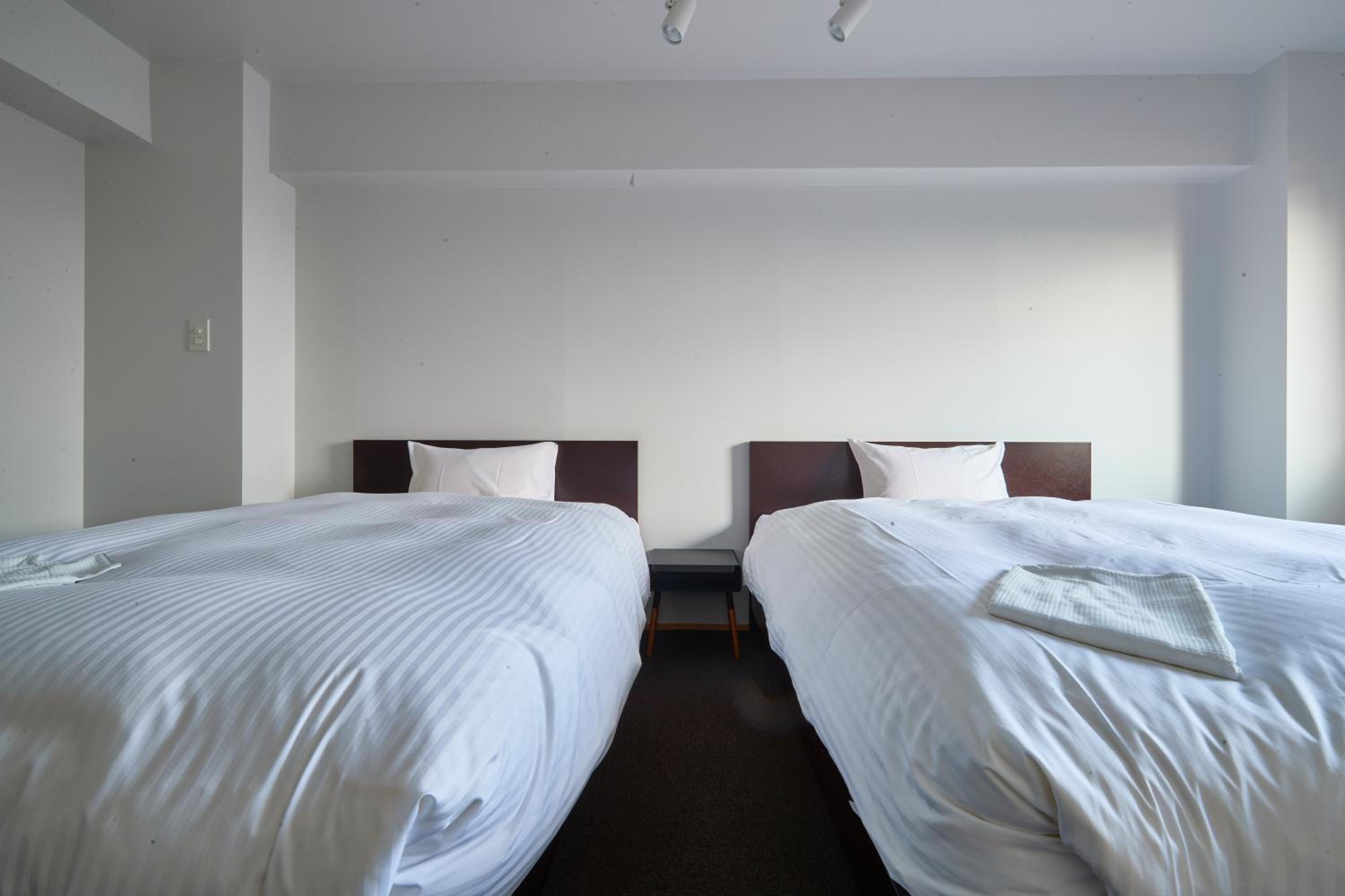 Twin Room - Photo 24