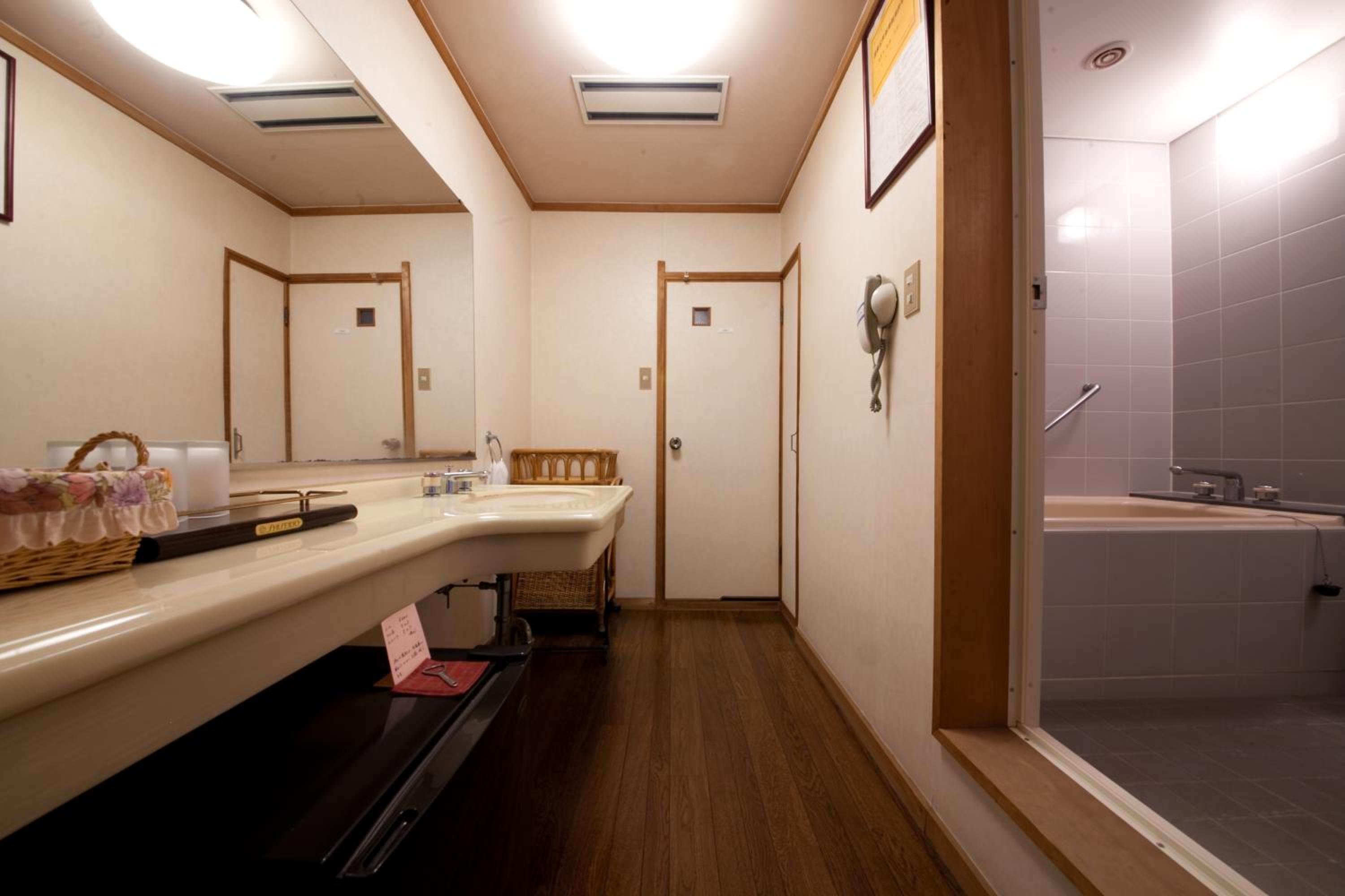Superior Room with Tatami Area photo 2