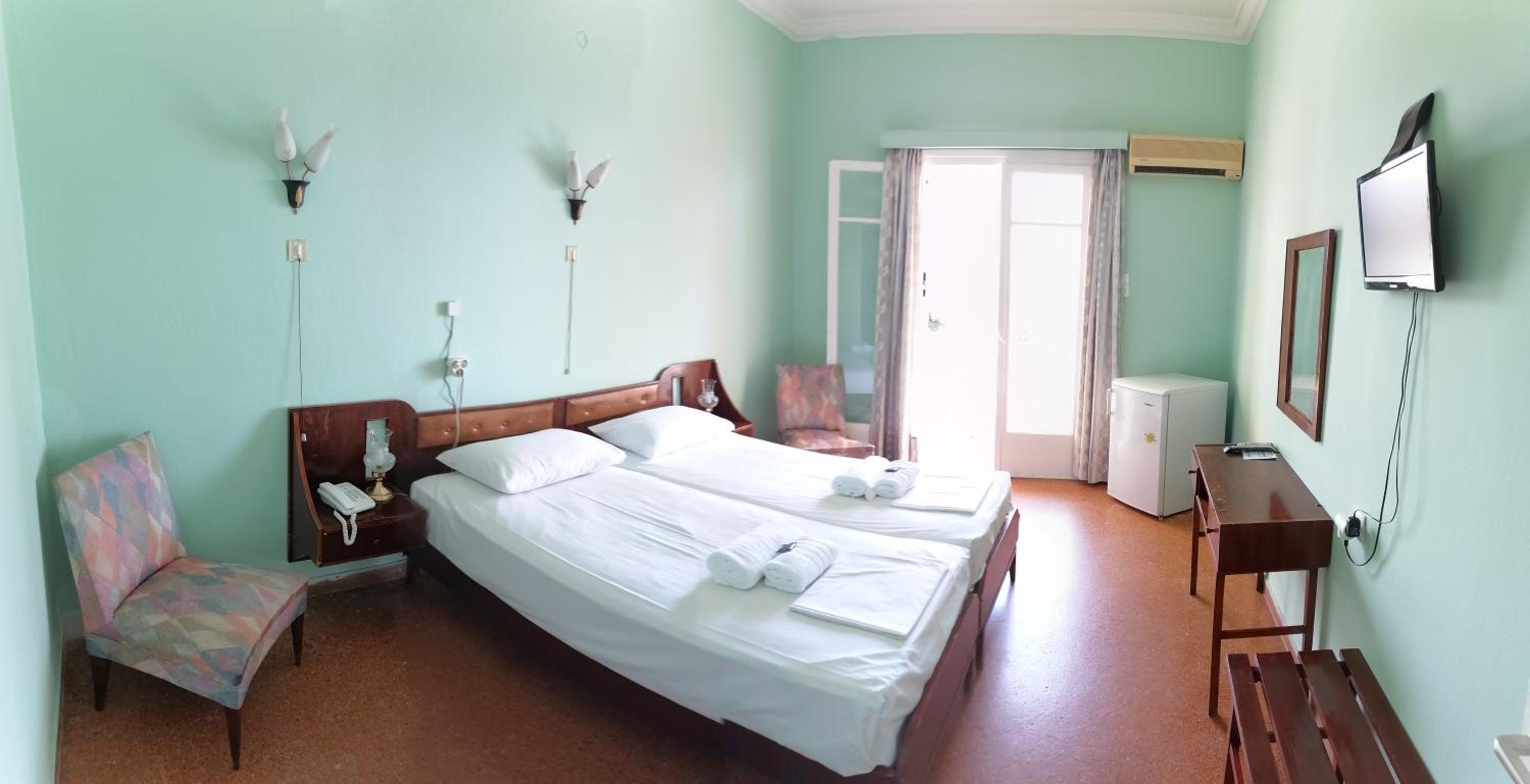 Twin Room with Sea View - Photo 1