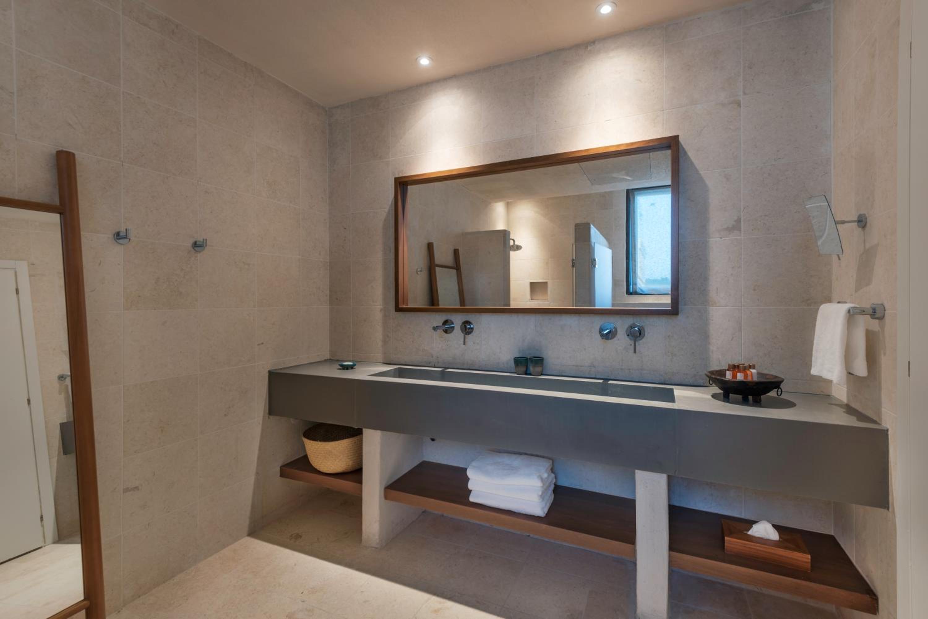 Spa Suite - Photo 2