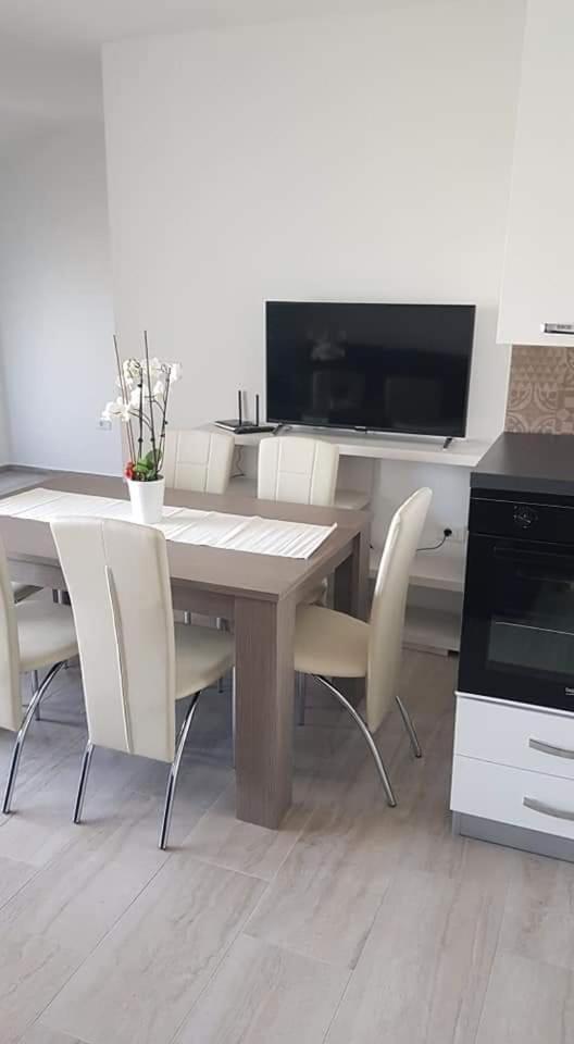Apartment - Photo 20