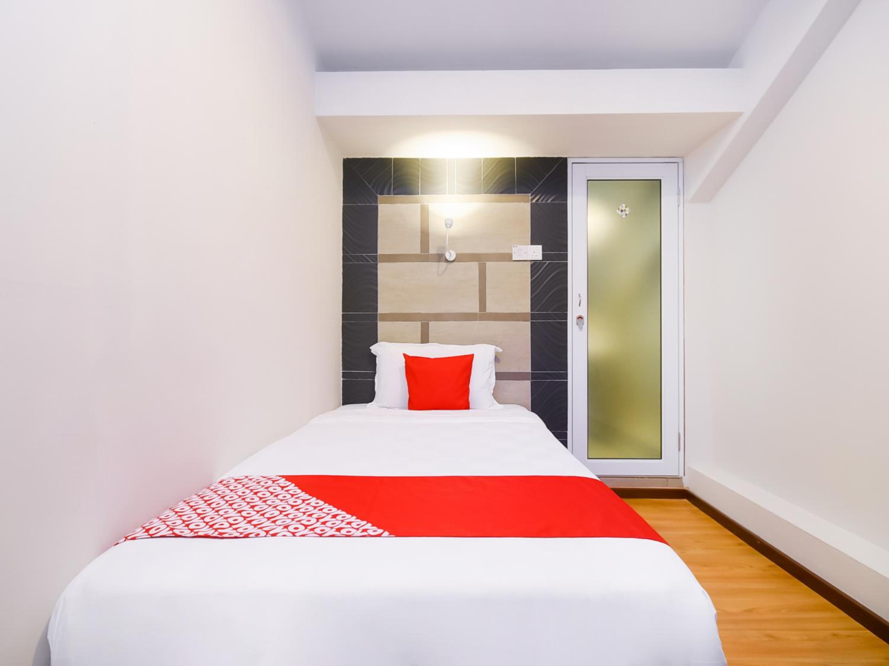 Standard Single Room photo 2