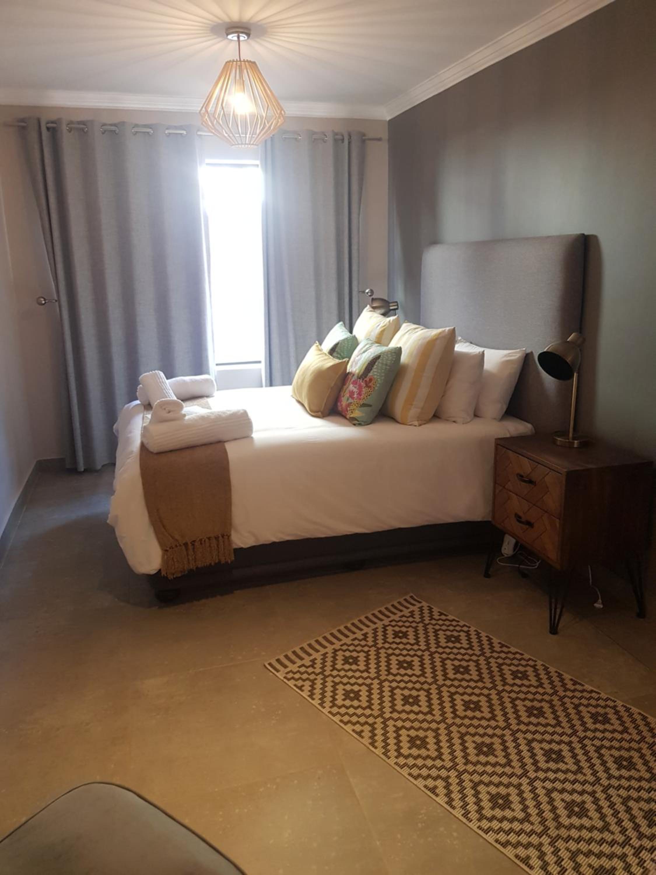Double or Twin Room with Bathroom photo 3