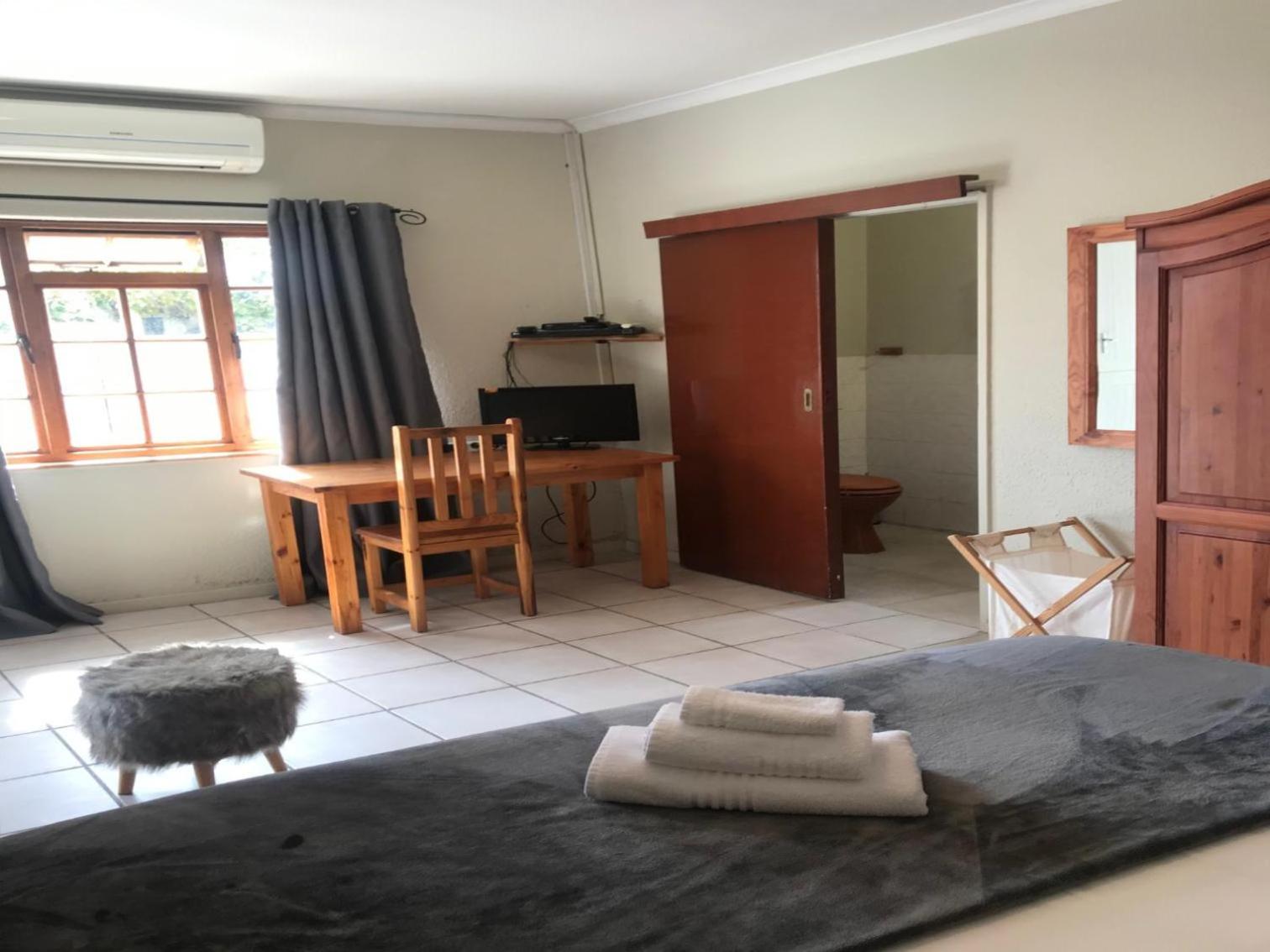 Budget Single Room photo 3