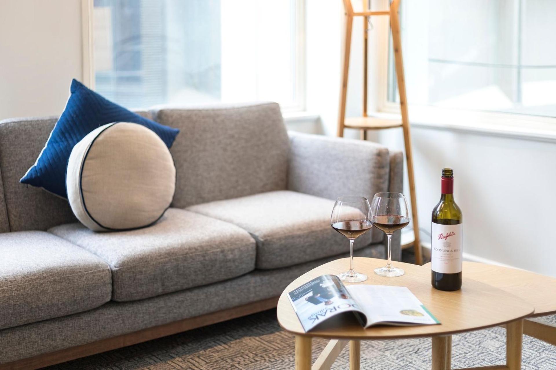 Executive Suite - Photo 3