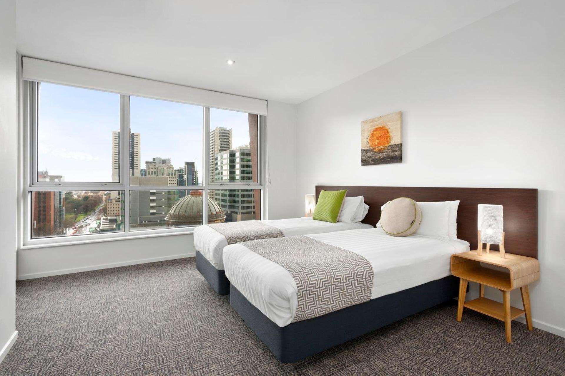 Executive Suite - Photo 1