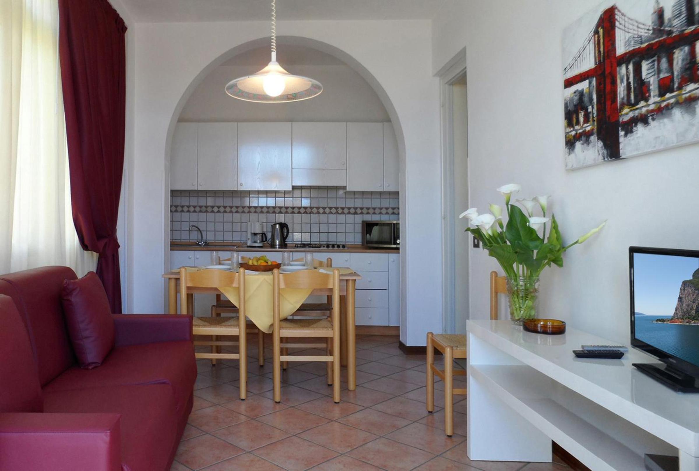 Two-Bedroom Apartment (2-4 Adults) photo 3