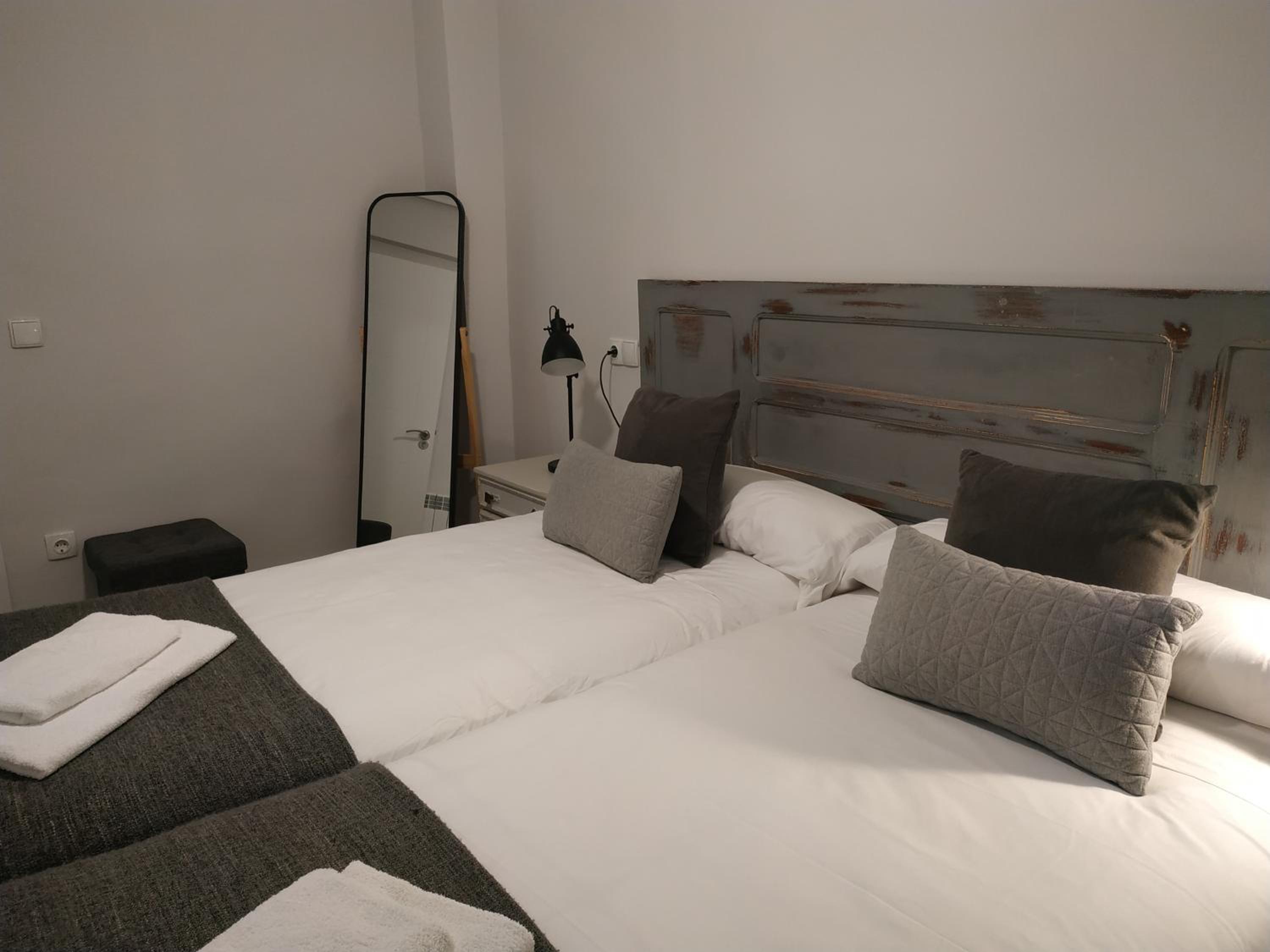 Double Room with Private External Bathroom photo 3