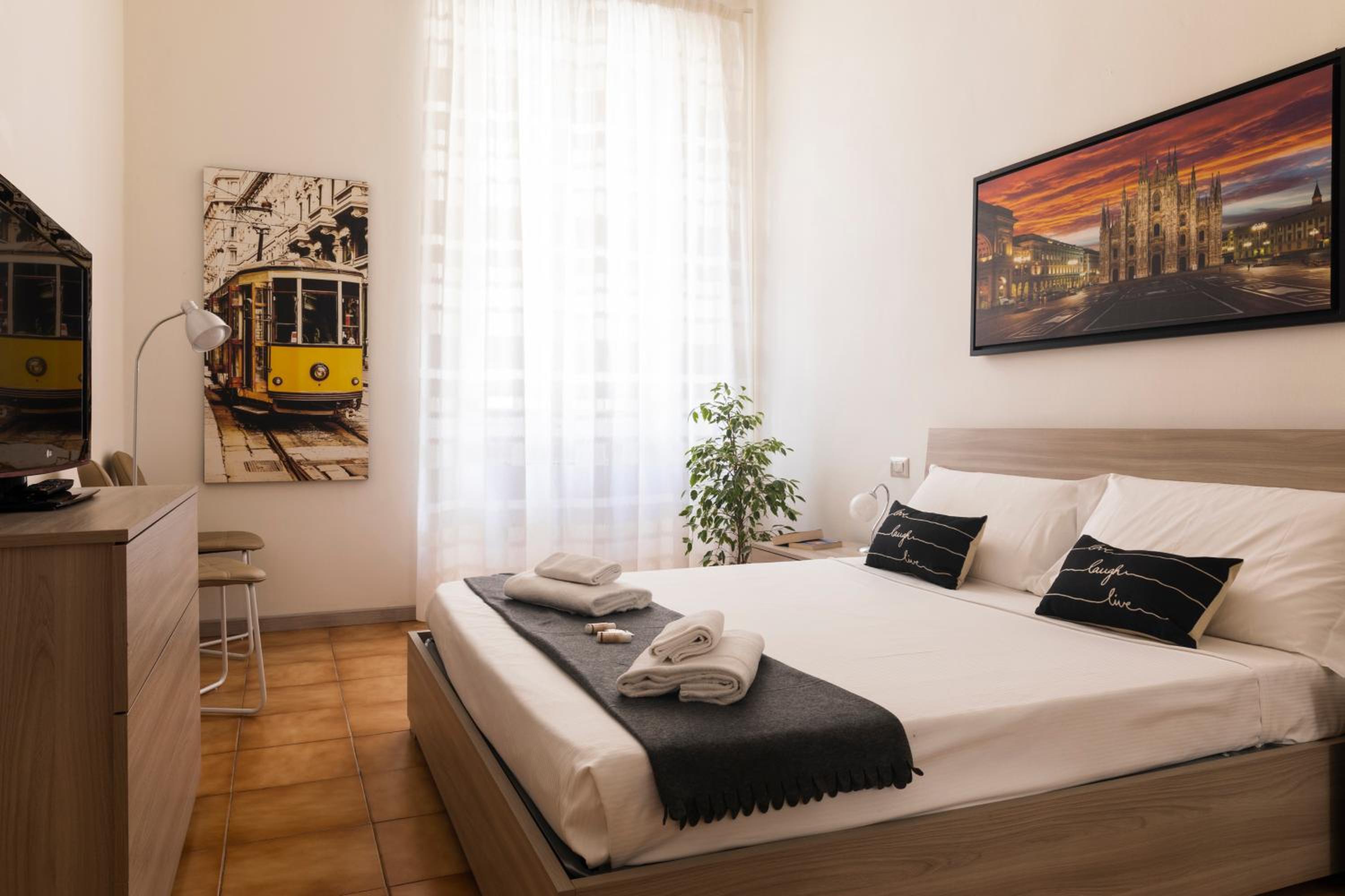 One-Bedroom Apartment