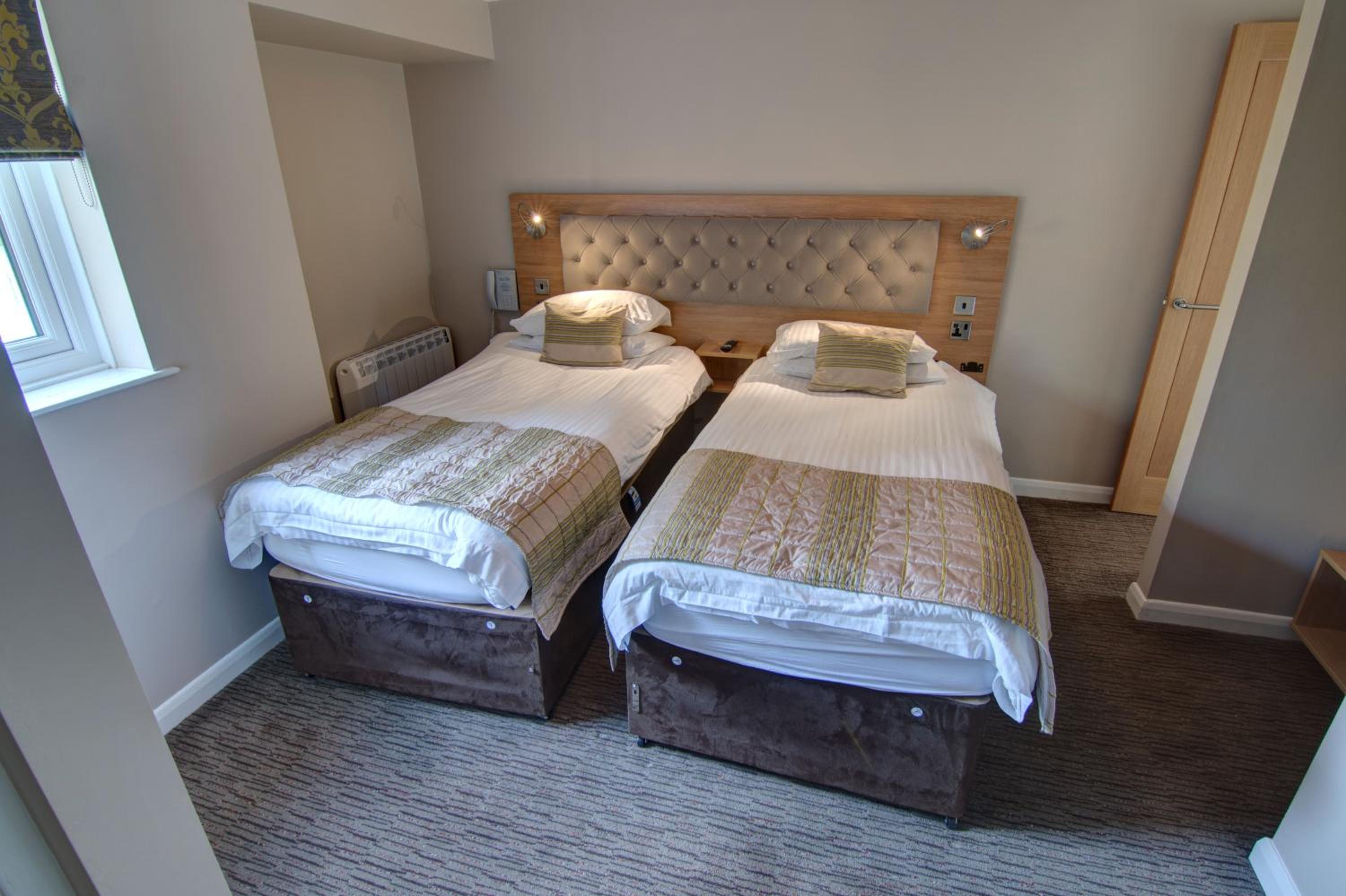One-Bedroom Apartment - Photo 5