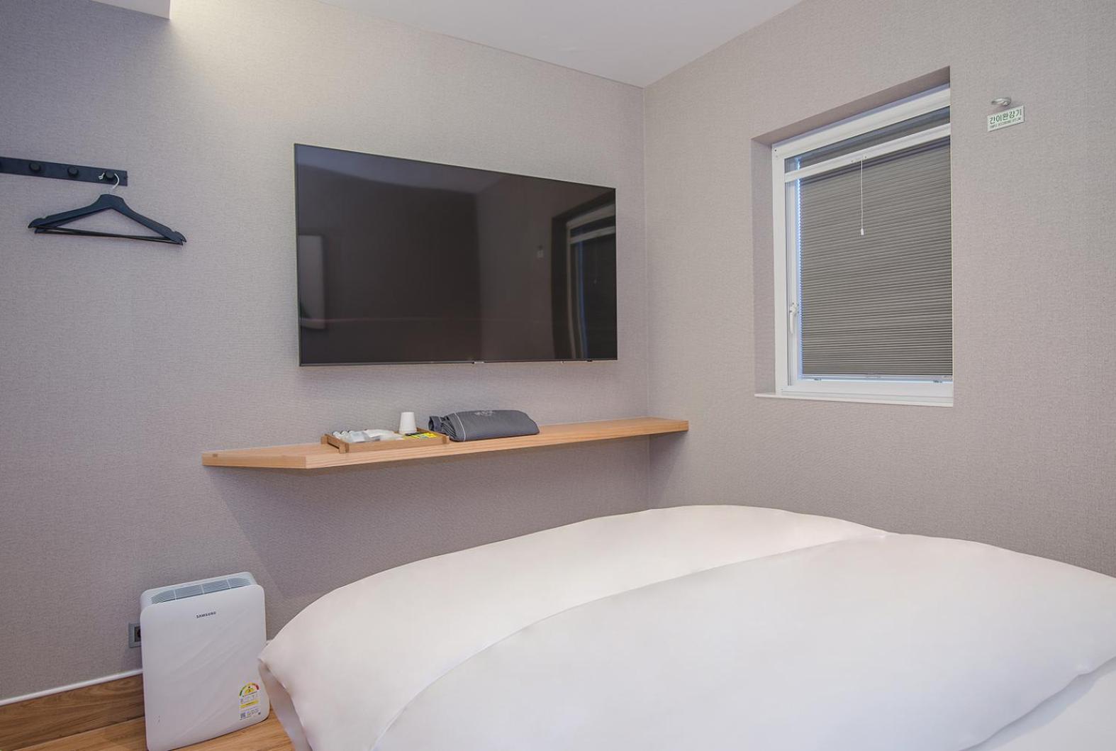 Deluxe Room - Photo 8