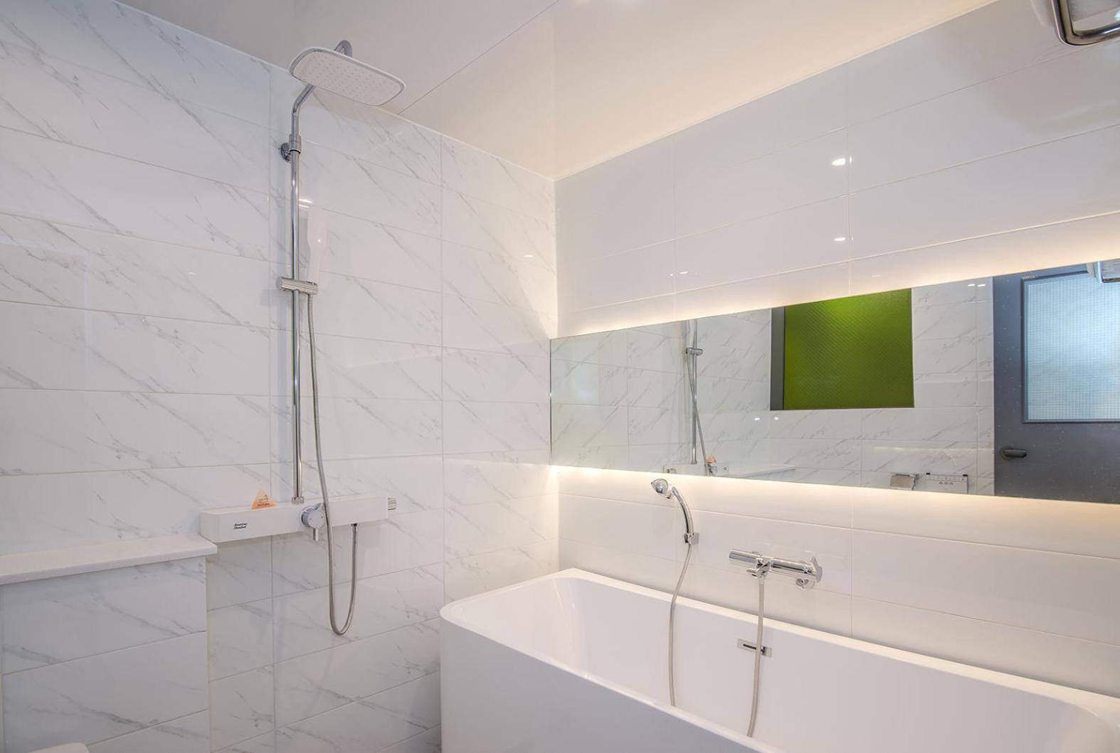 Premium Suite - Photo 9