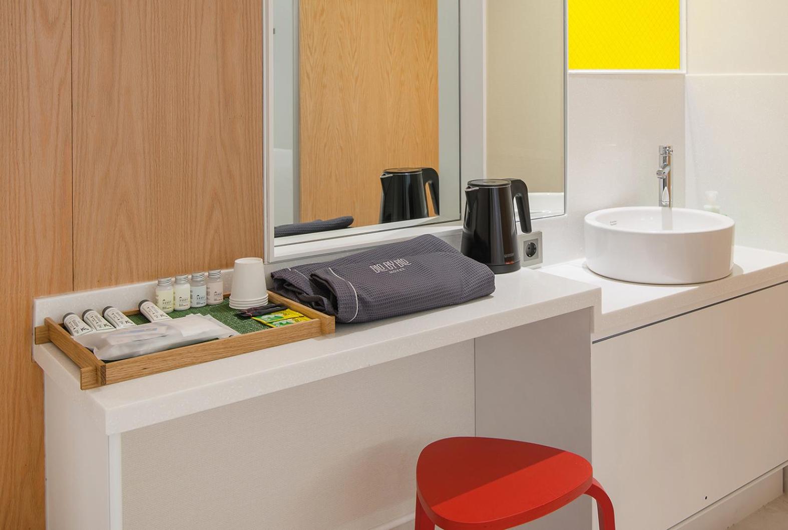 Premium Suite - Photo 10