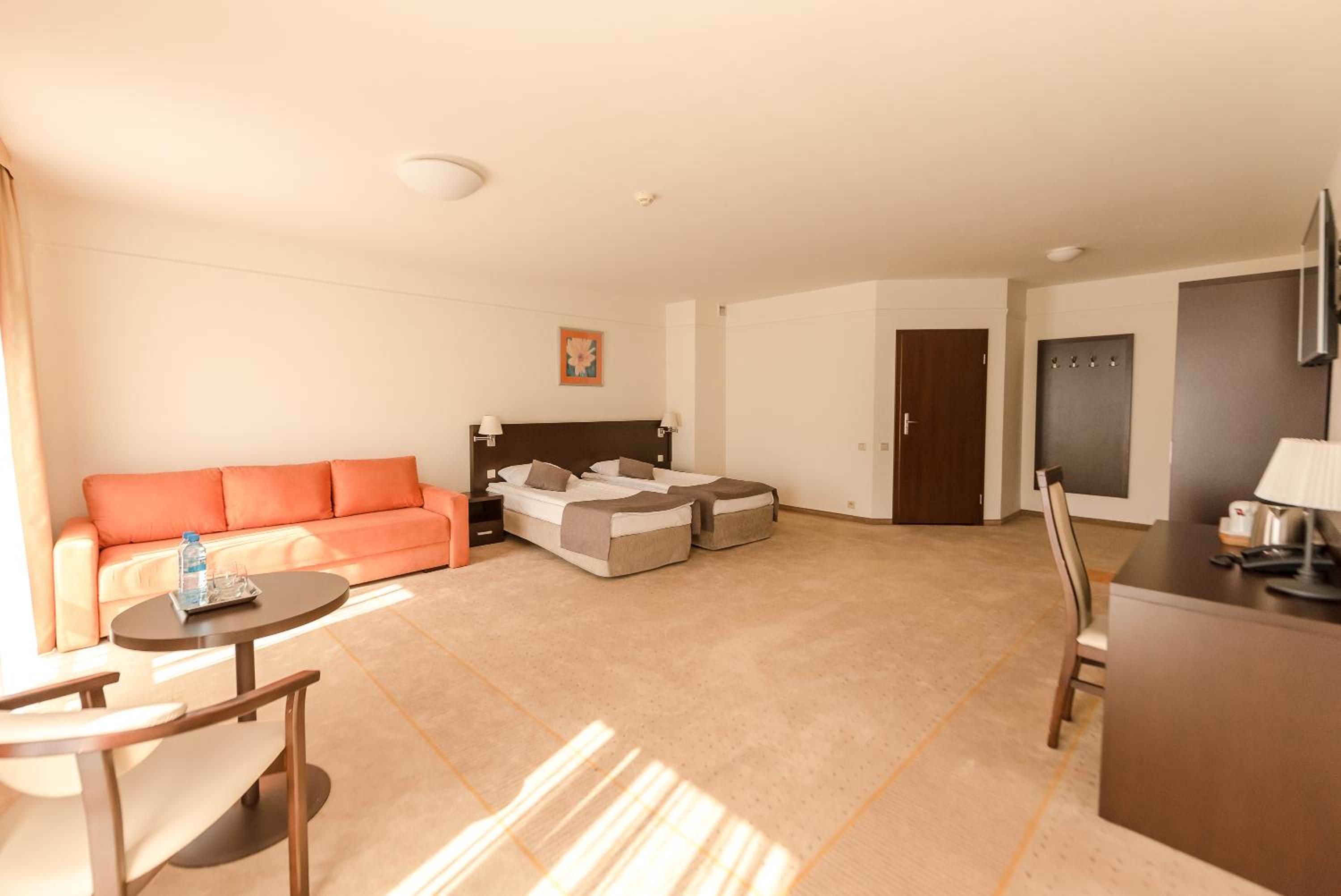 Superior Twin Room photo 2