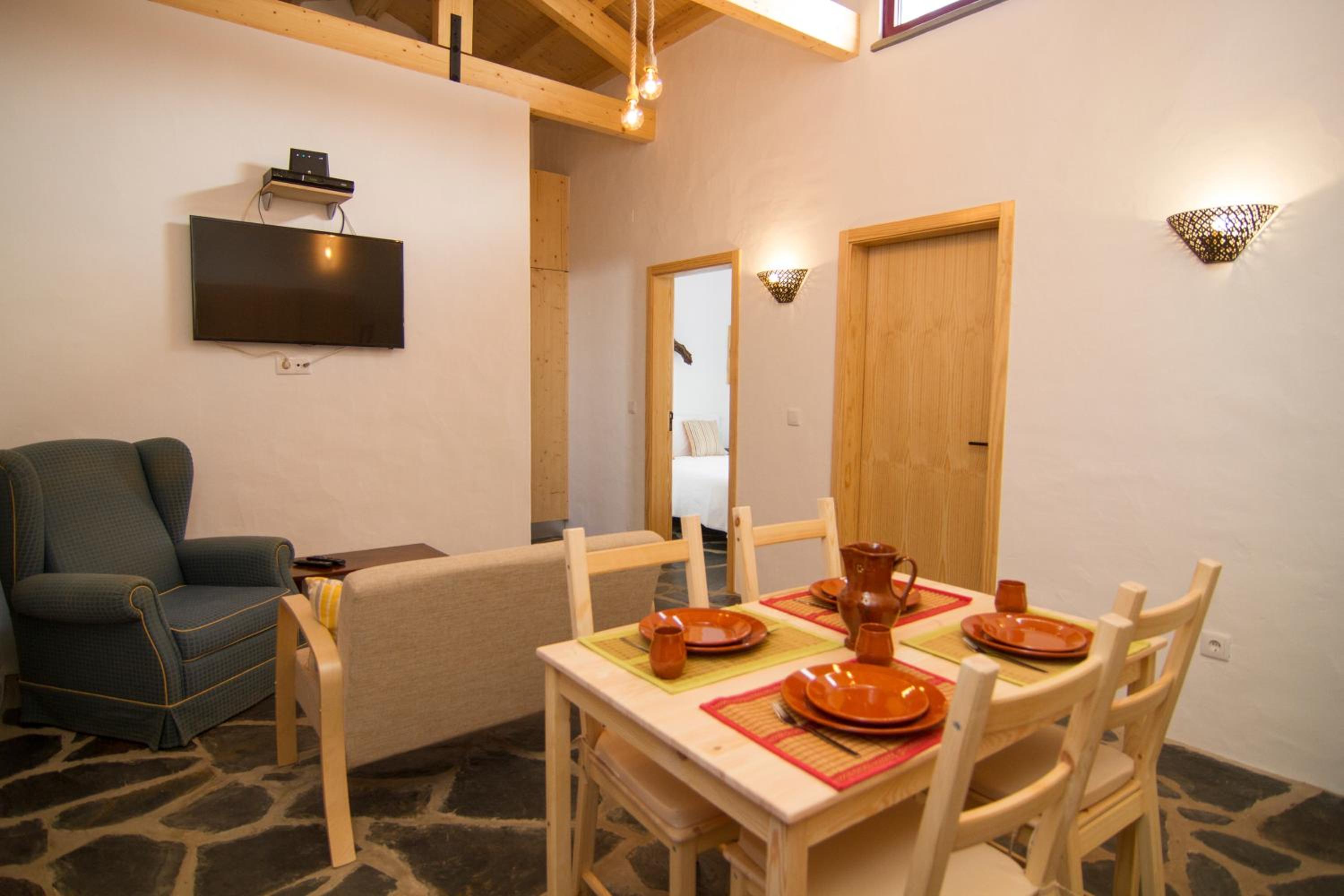 Two-Bedroom House - Photo 34