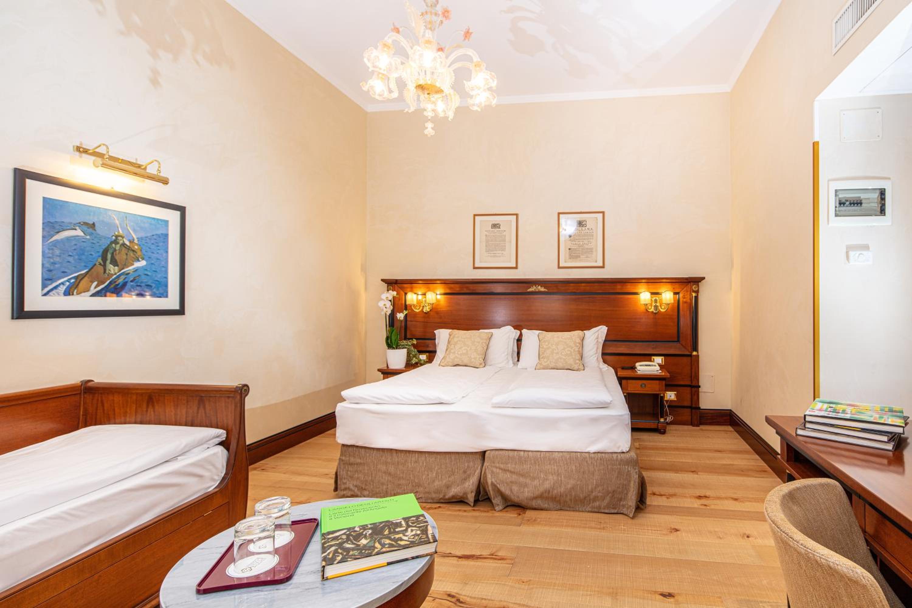 Junior Suite - Photo 1