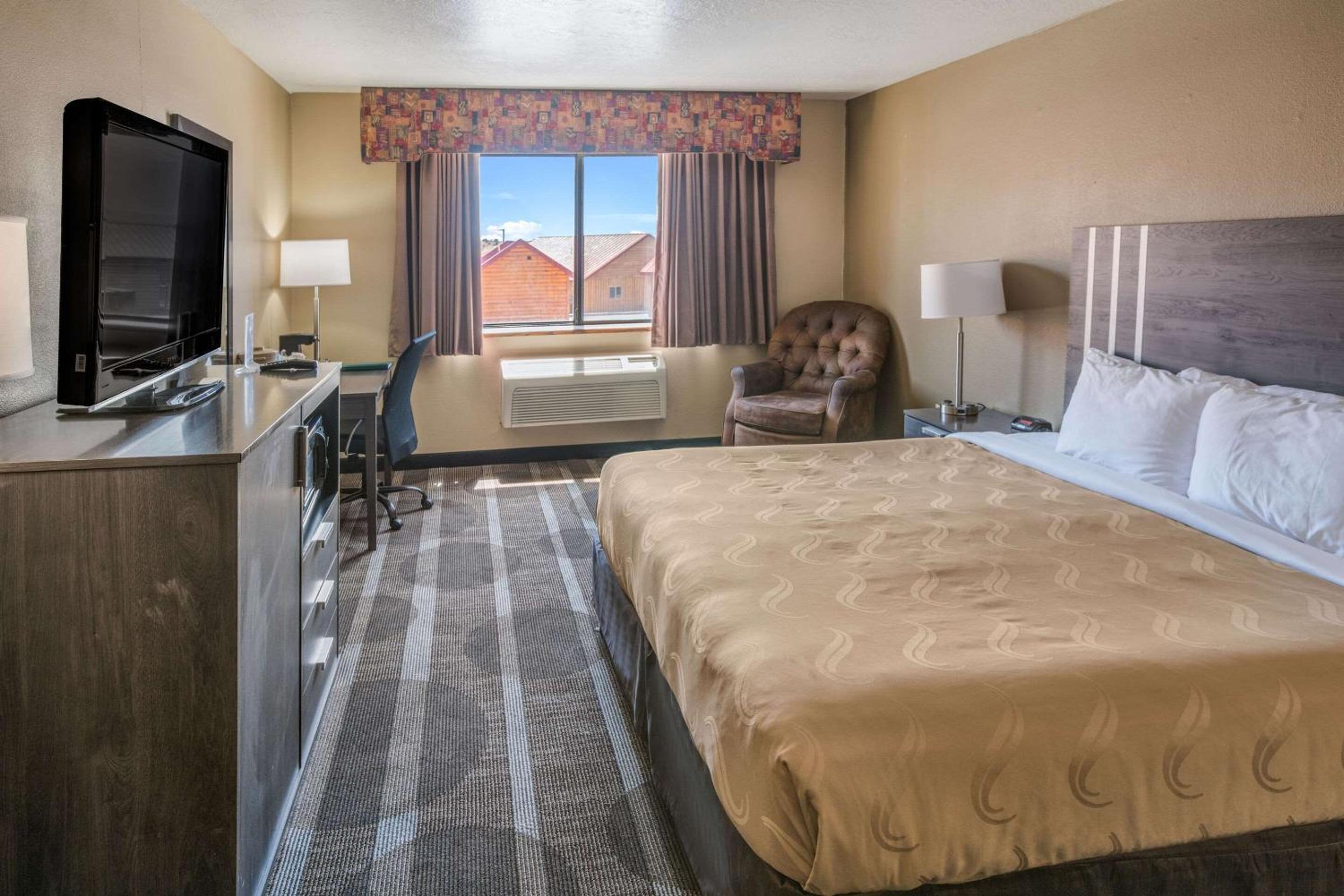 King Room - Accessible/Non-Smoking - Photo 1