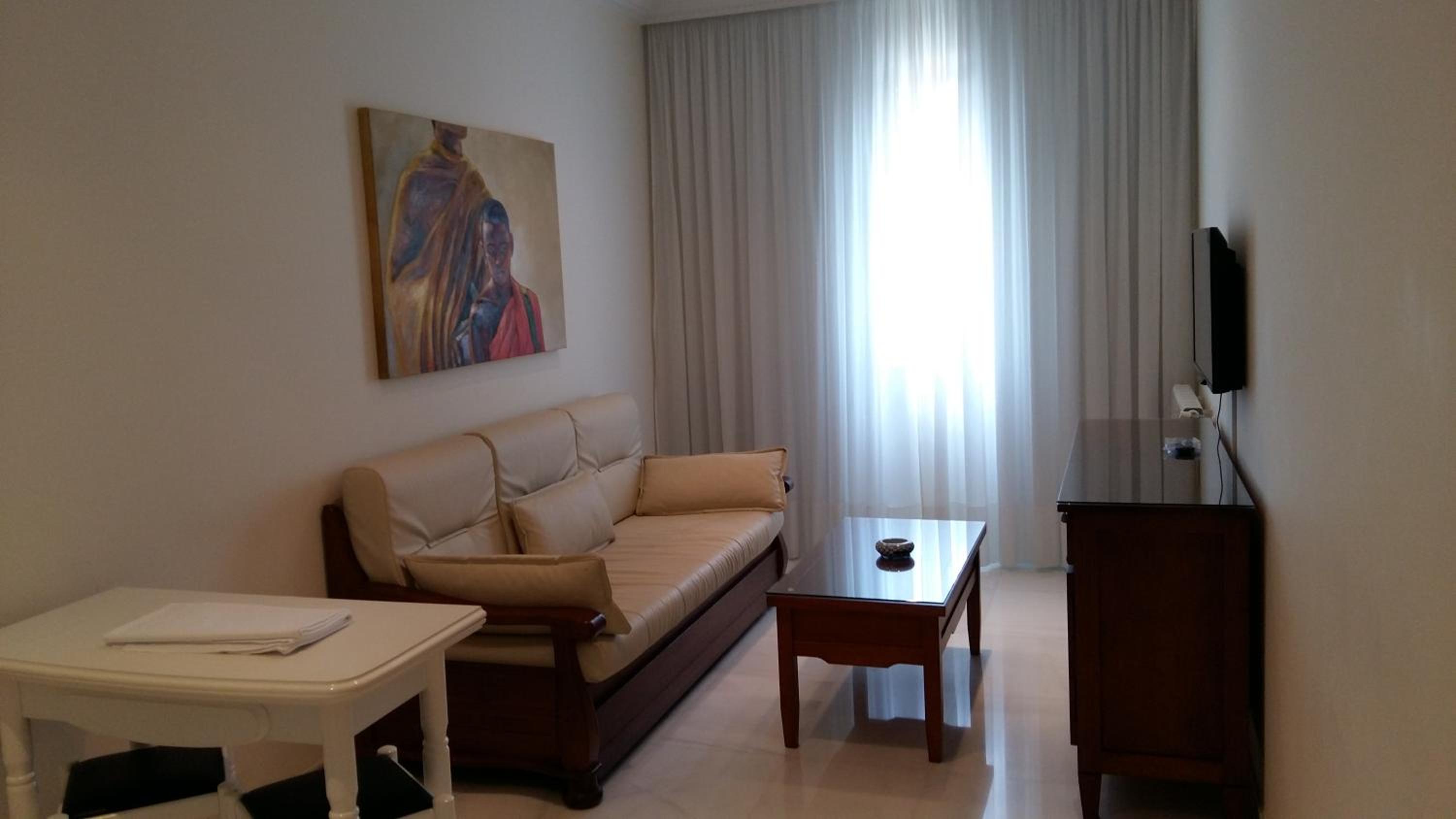 One-Bedroom Apartment with Pool View (2 Adults) photo 3