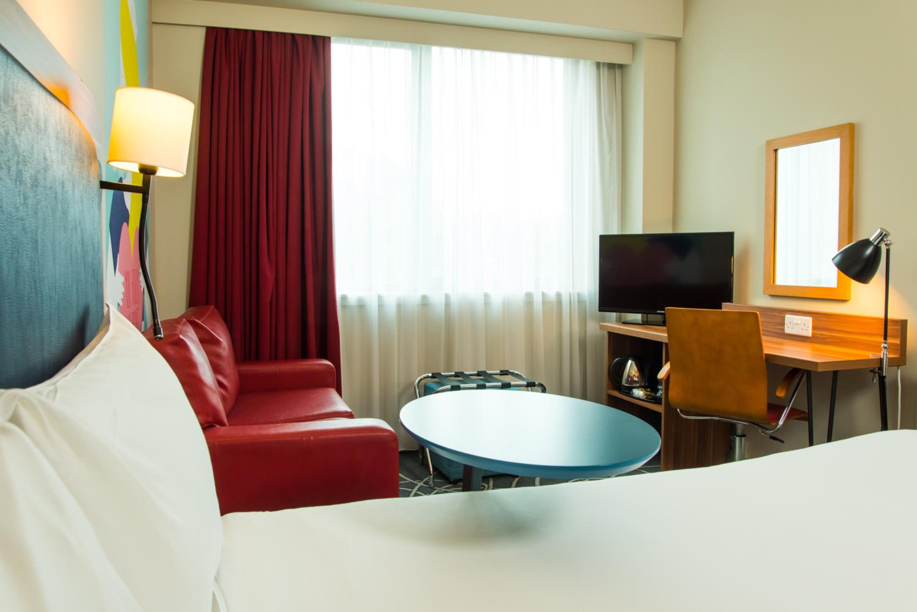 Double Queen Room - Photo 3