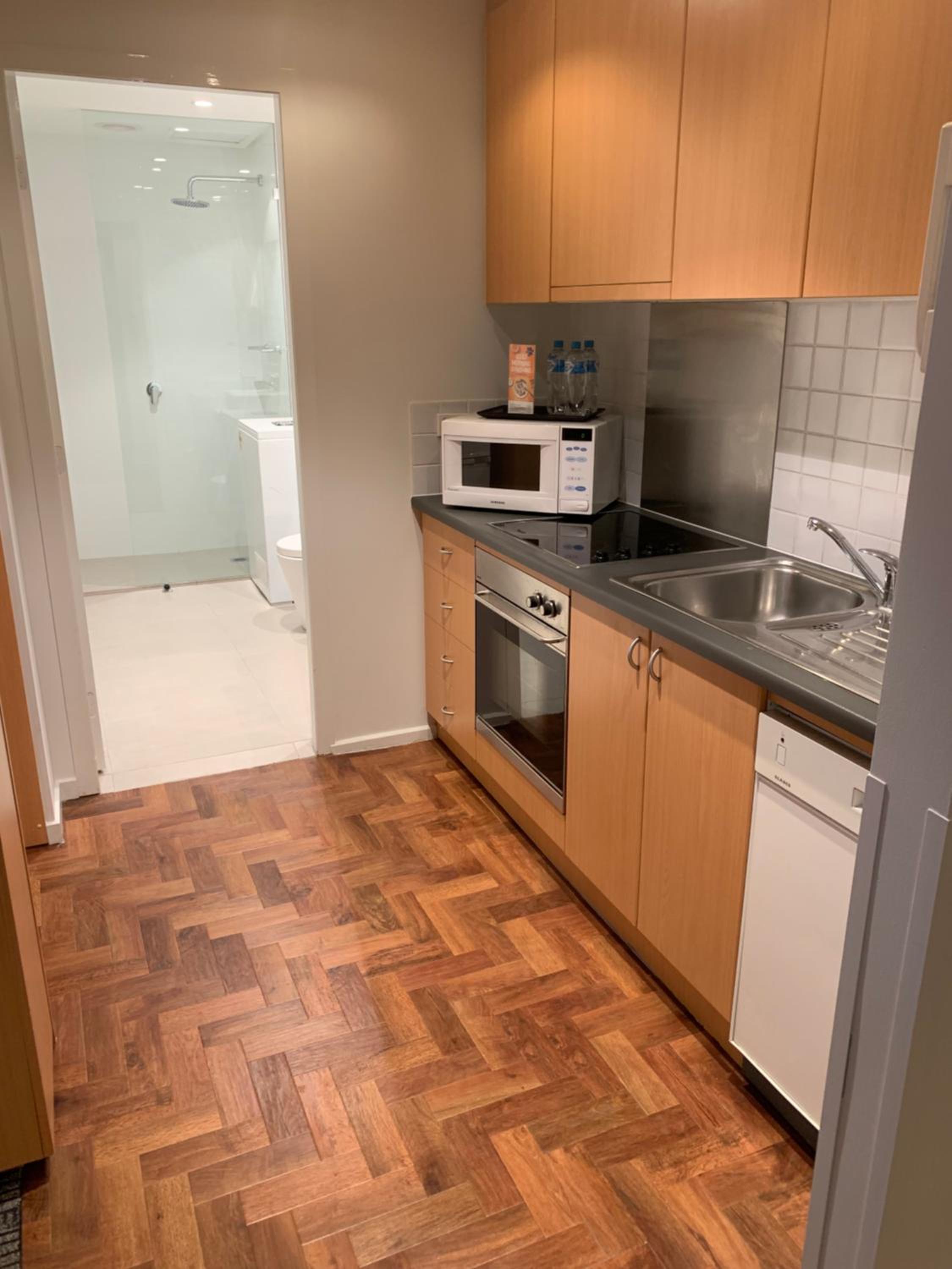 Studio Apartment - Photo 3