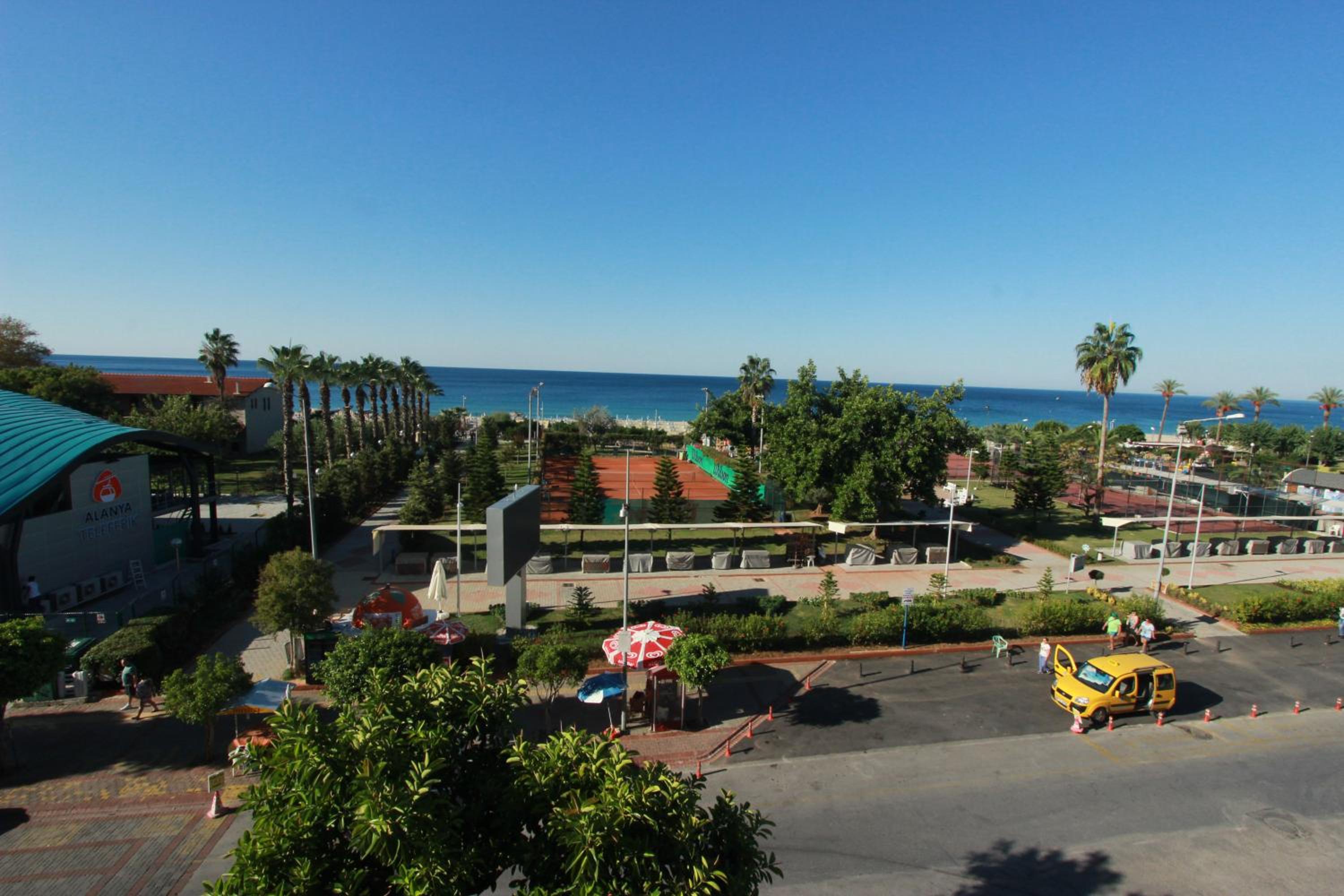 Apartment with Sea View - Photo 18