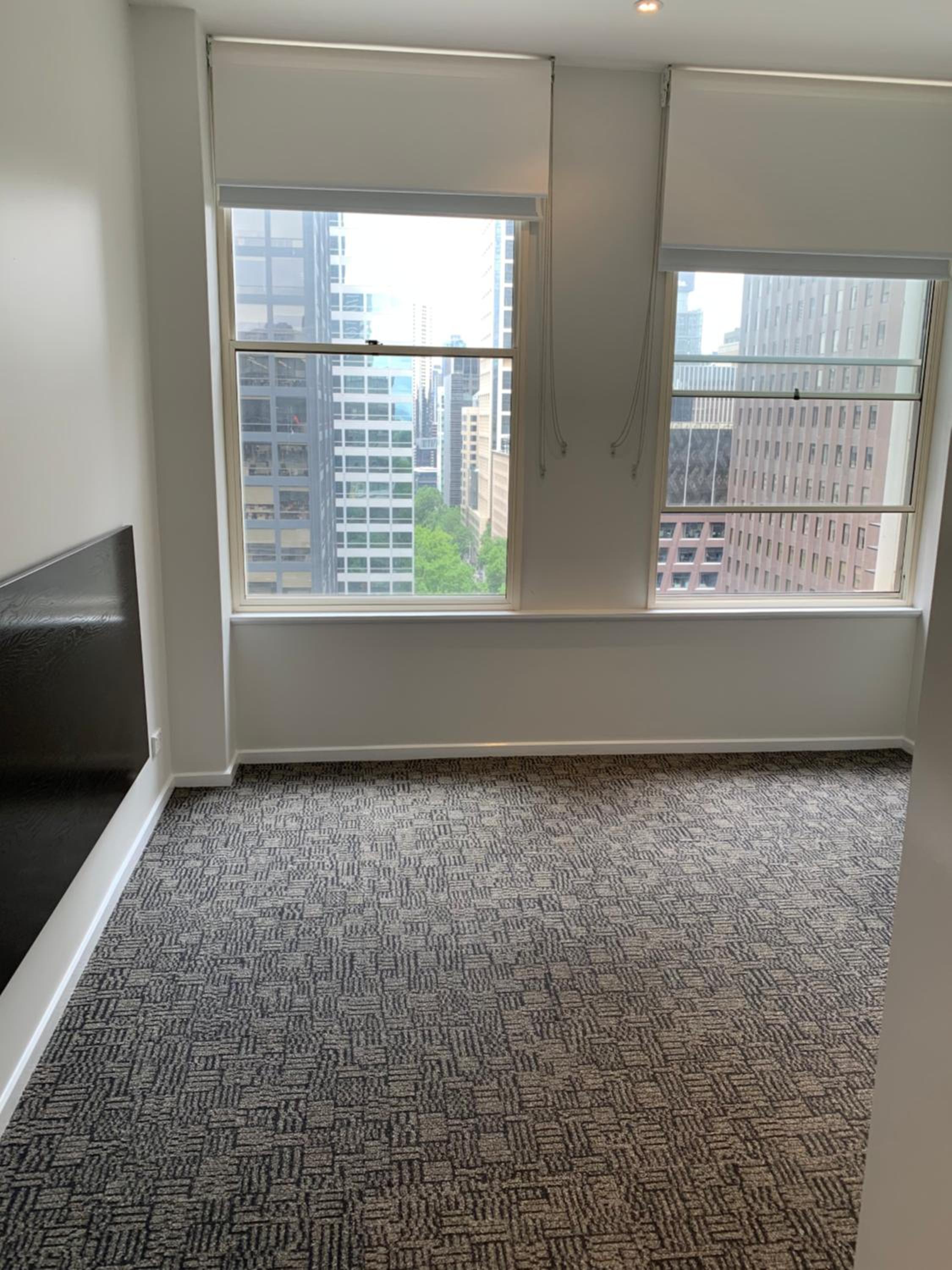 Executive One-Bedroom Apartment - Photo 4