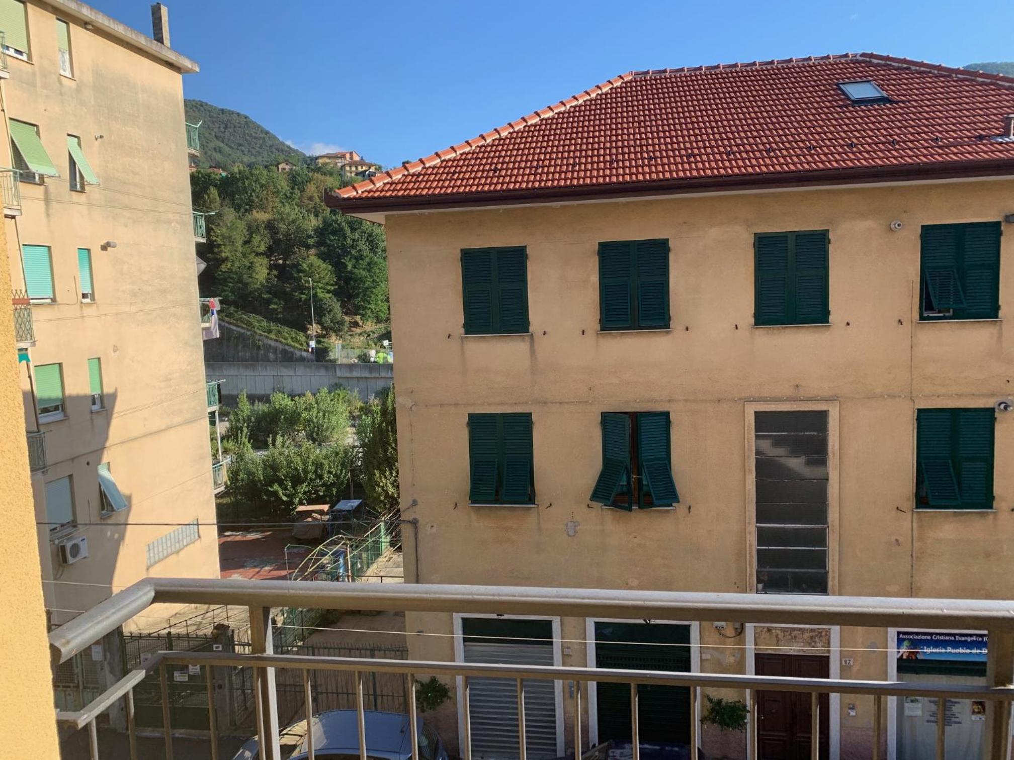 Three-Bedroom Premium Apartment with Balcony - Photo 40