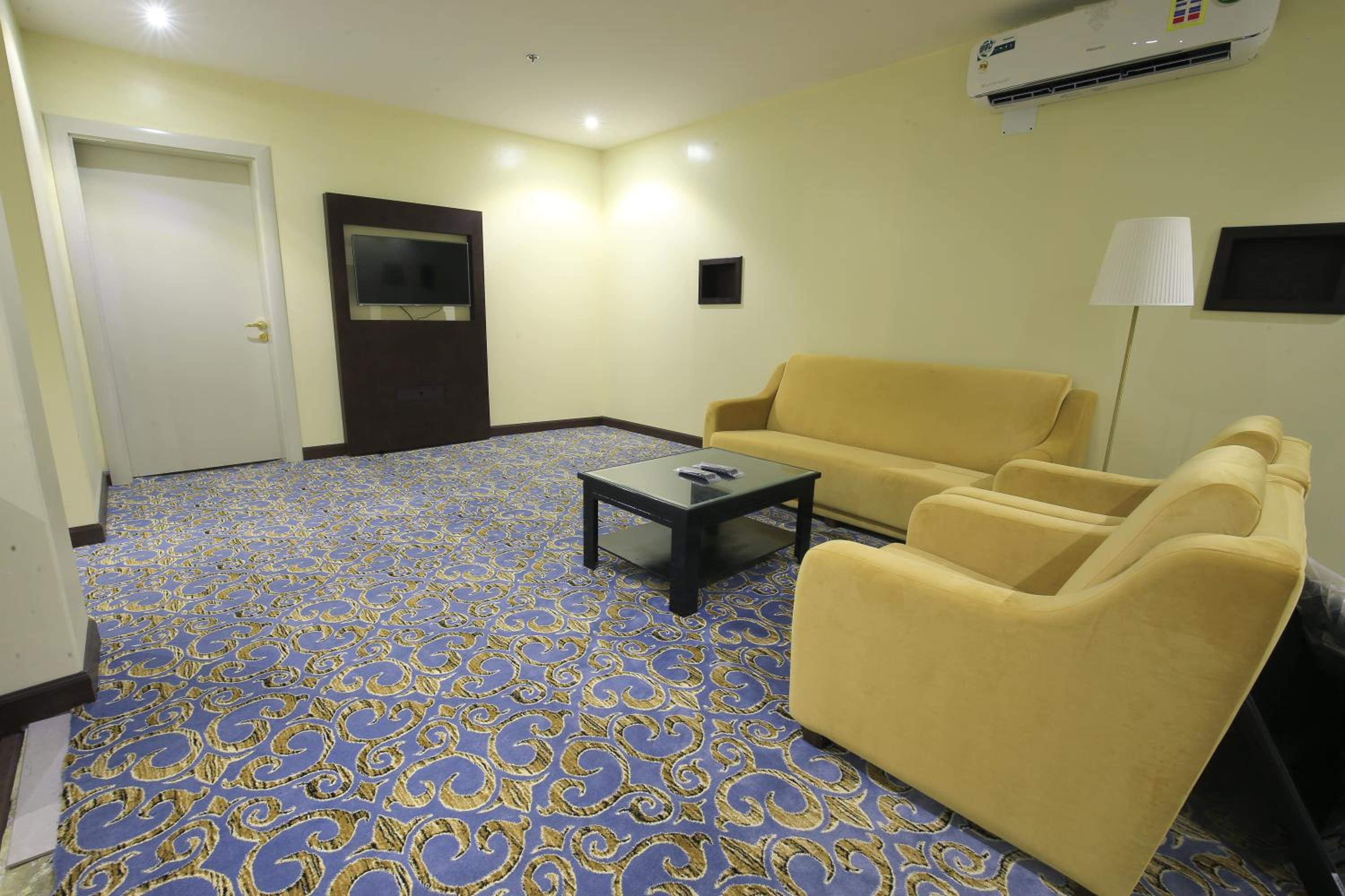 Two-Bedroom Suite photo 2