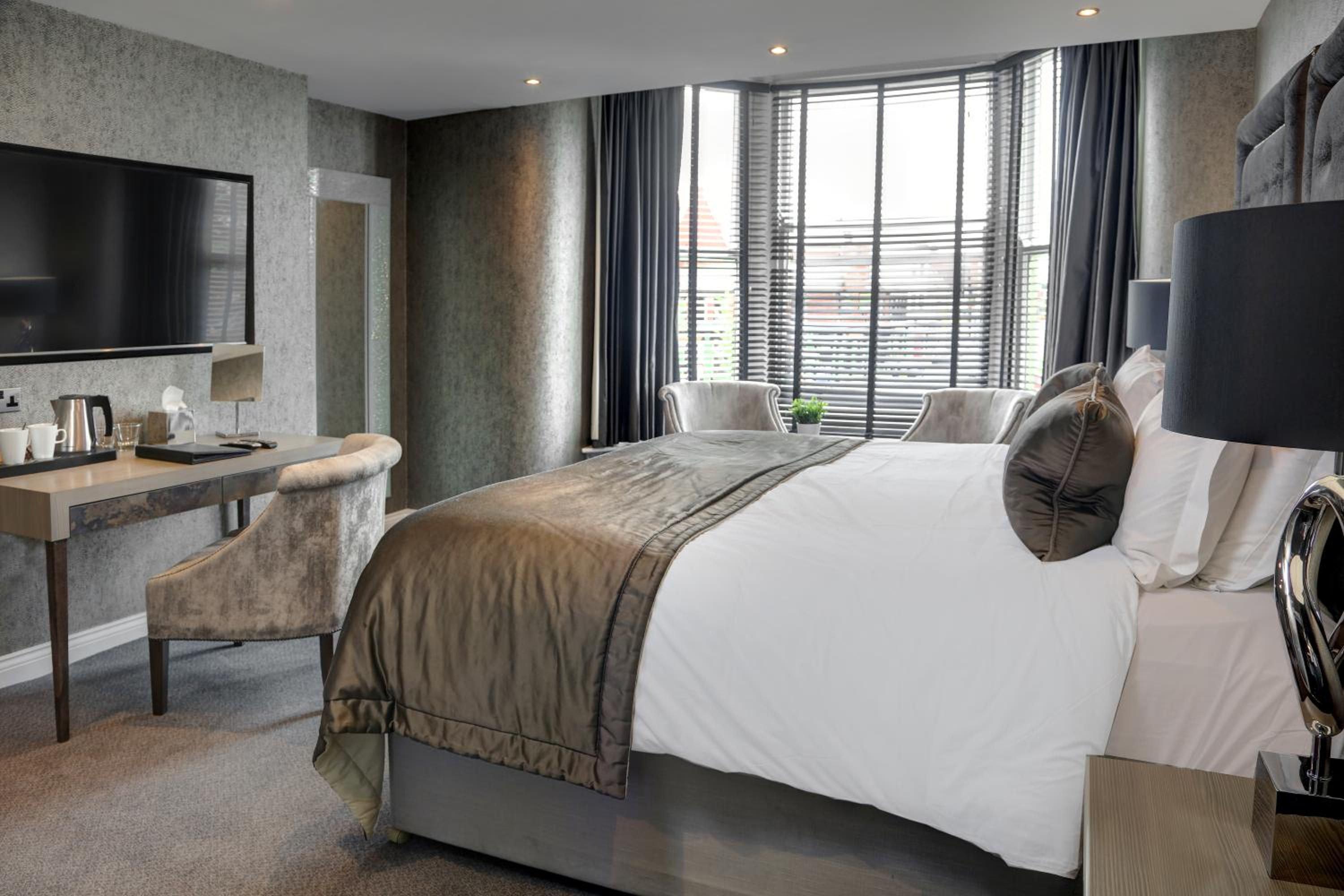 Superior King Room - Photo 2