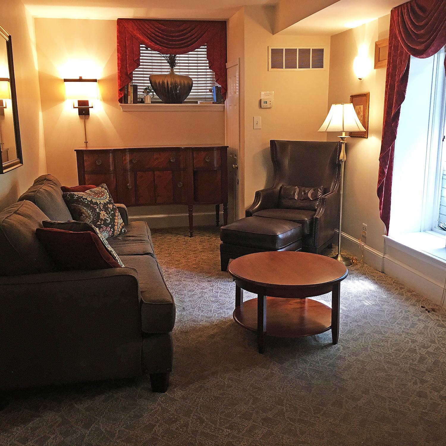 Large Extended Suites.. Room 101.  - Photo 4