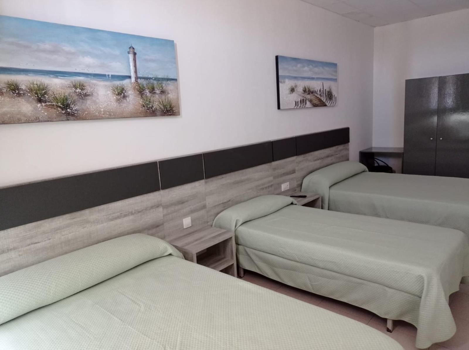 Triple Room - Photo 2