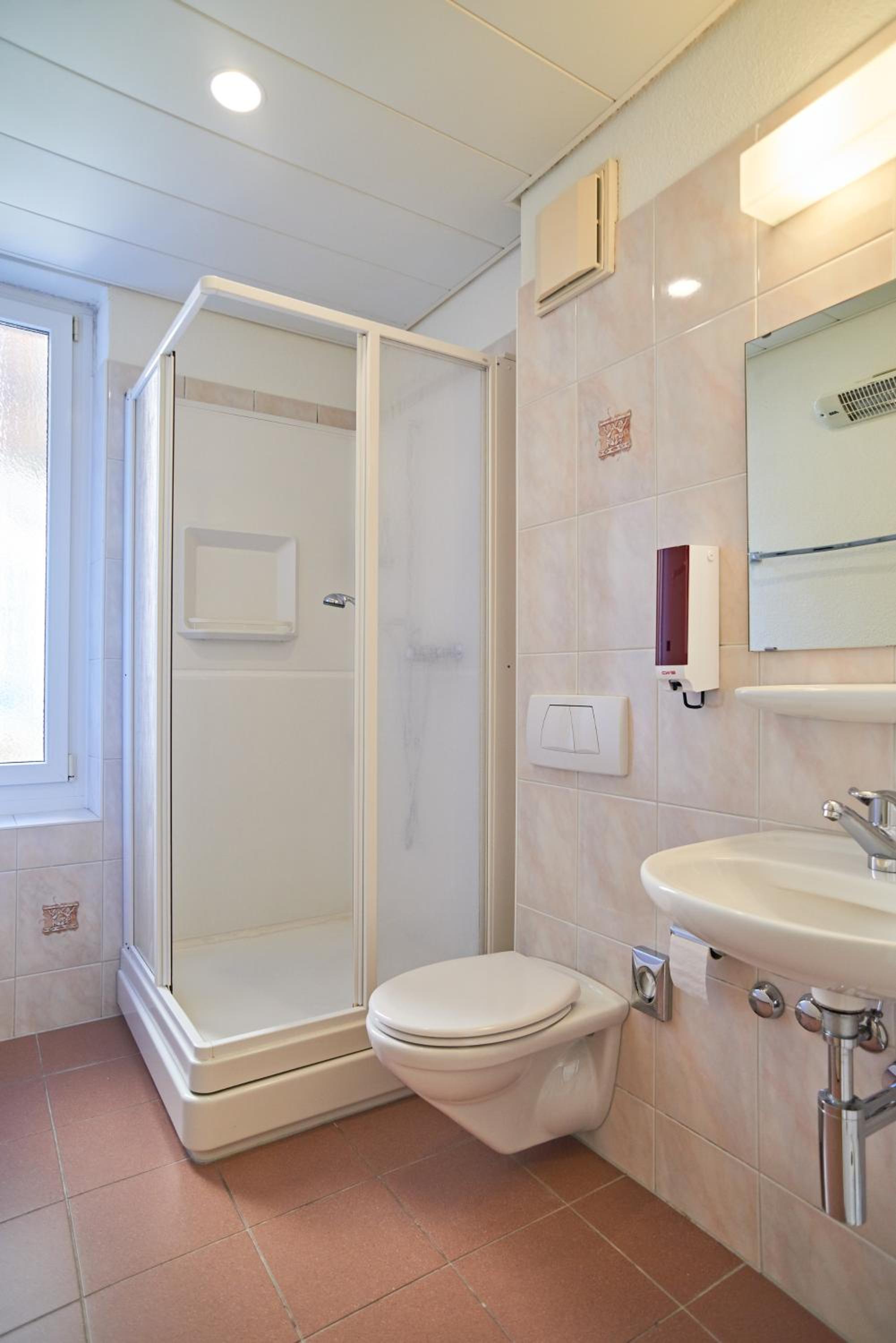 Single Room with Shared Bathroom